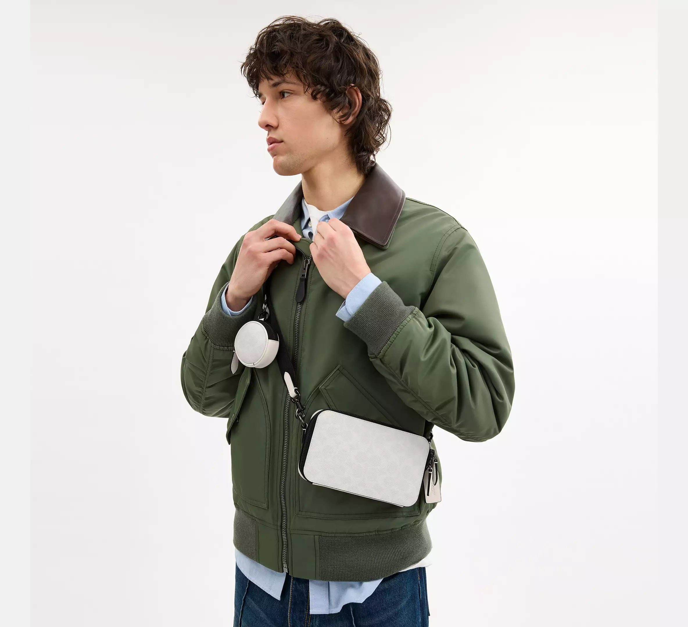 White/Black Signature