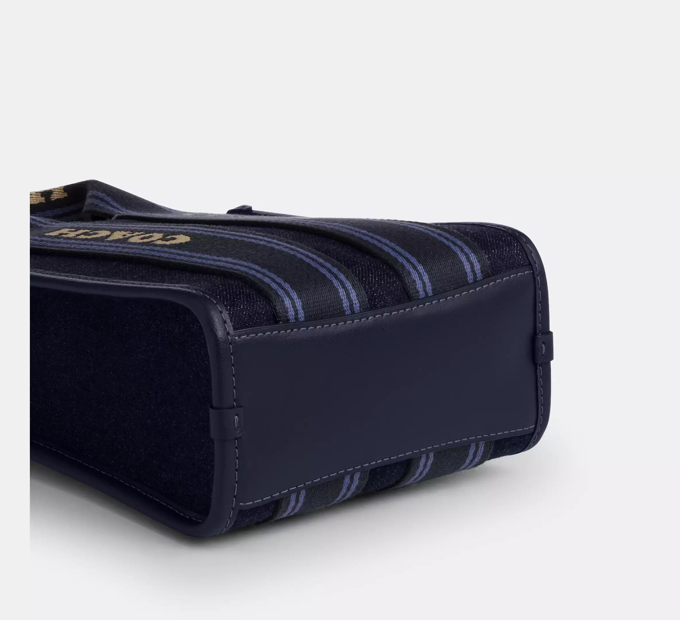 Gold/Dark Den Gold Multi