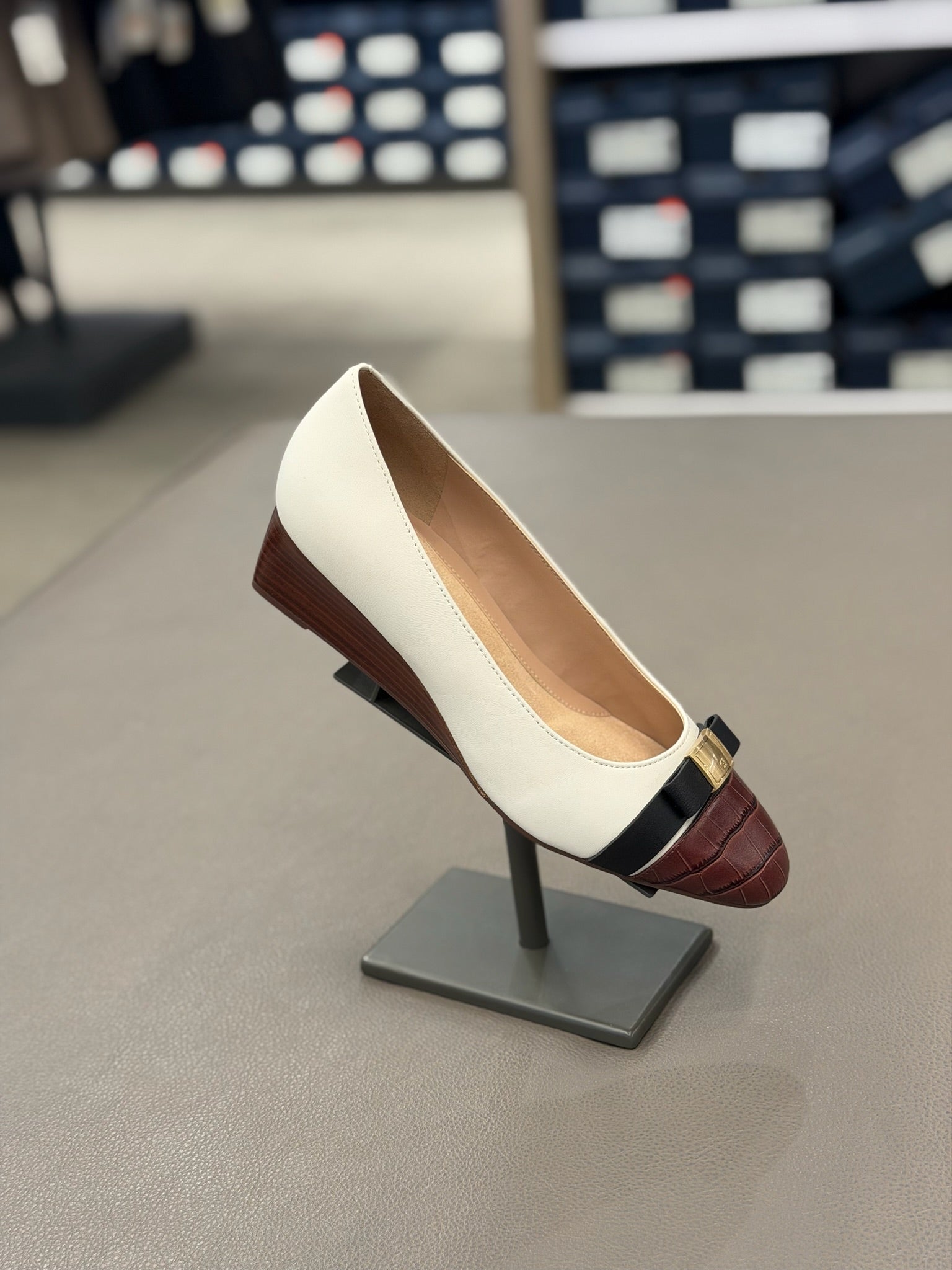 Women's Go-to Malta Bow