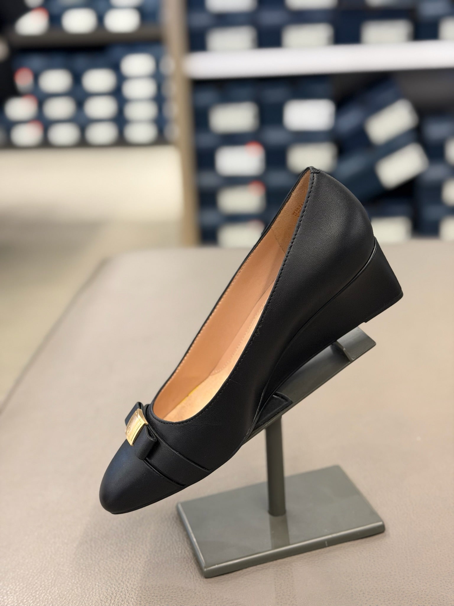 Women's Go-to Malta Bow