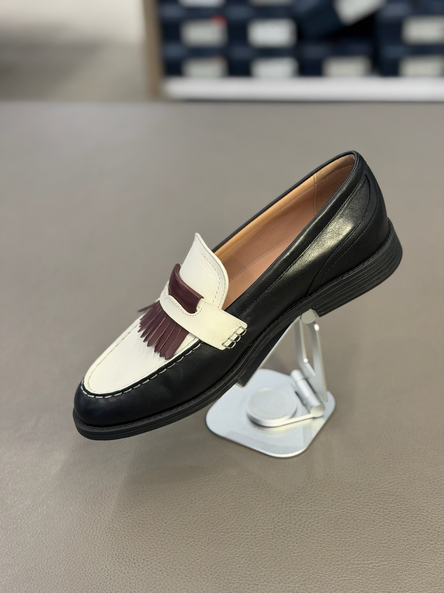 Women's Stassi Kiltie Loafer Black