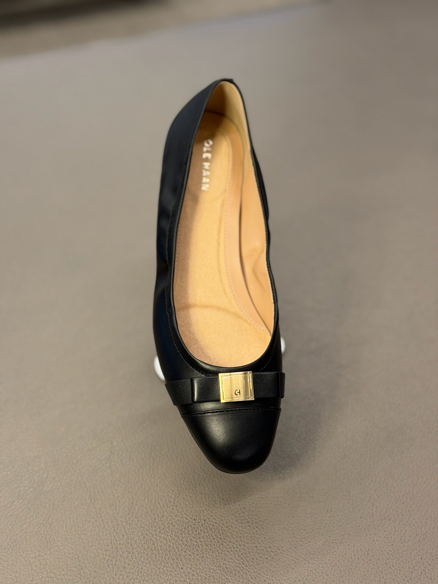 Women's Go-to Tova Bow