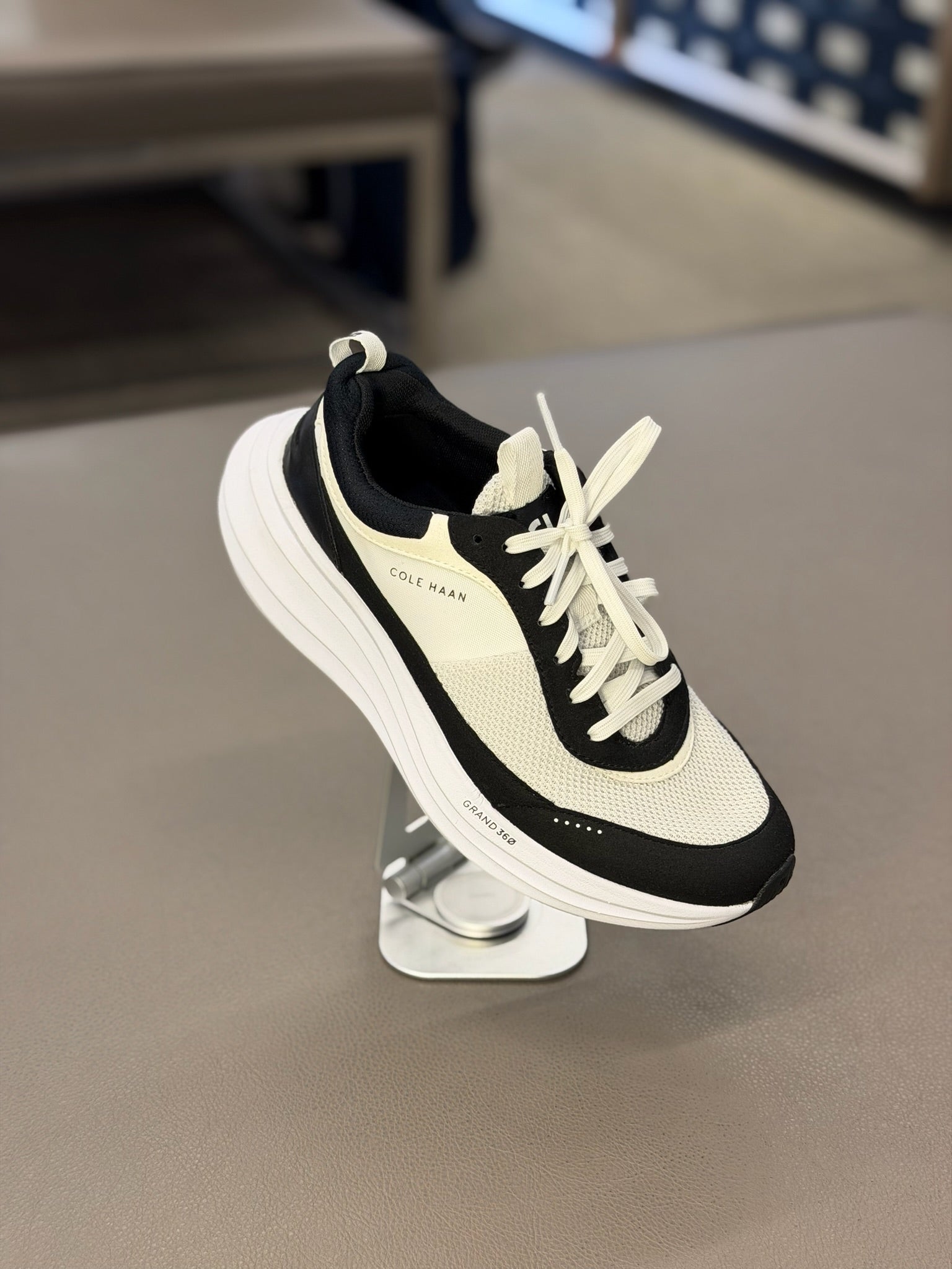 Women's Originalgrand Quadstreak Running Sneaker