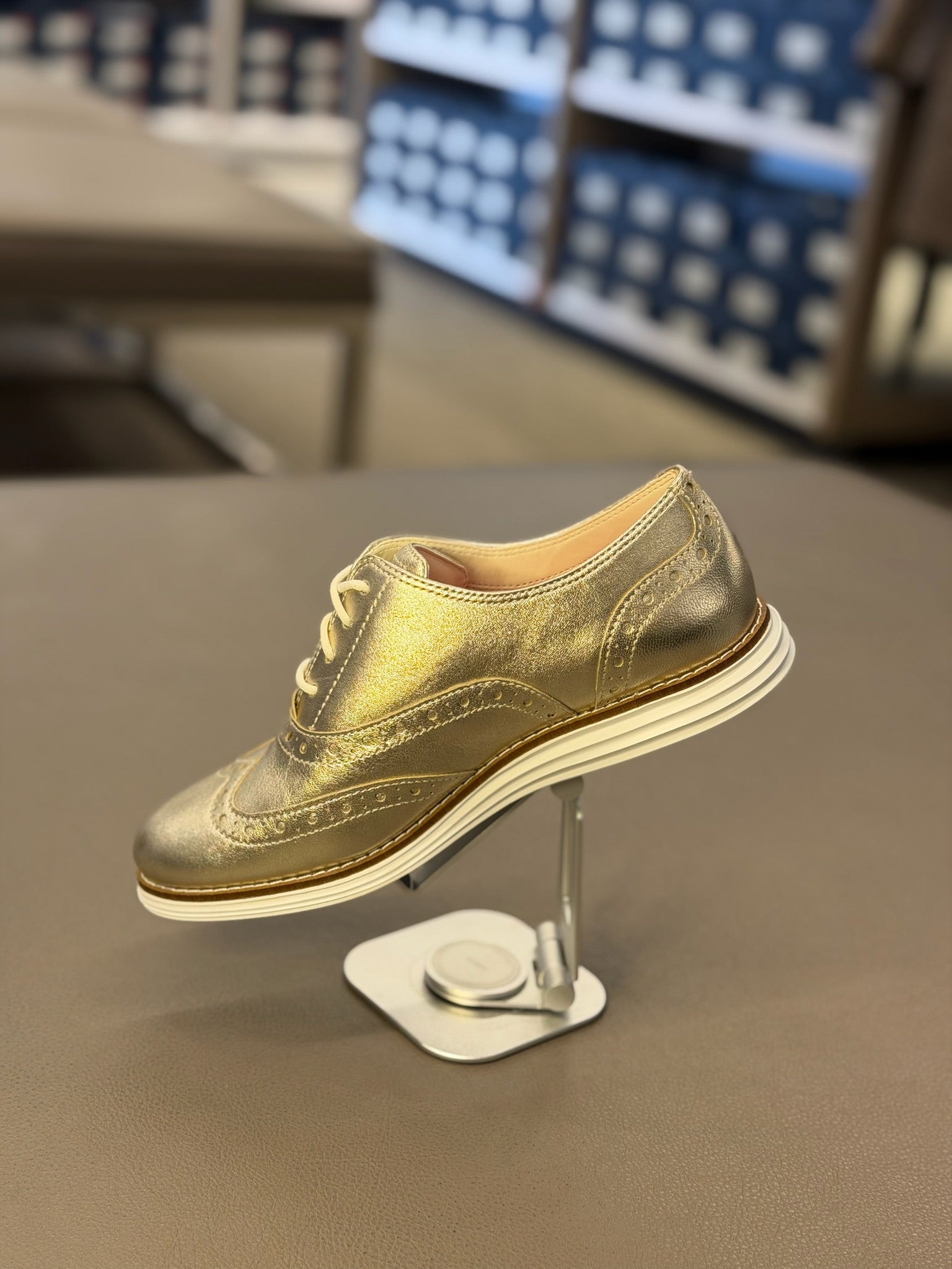 Women's Øriginalgrand Camarin Wingtip Oxfords Gold
