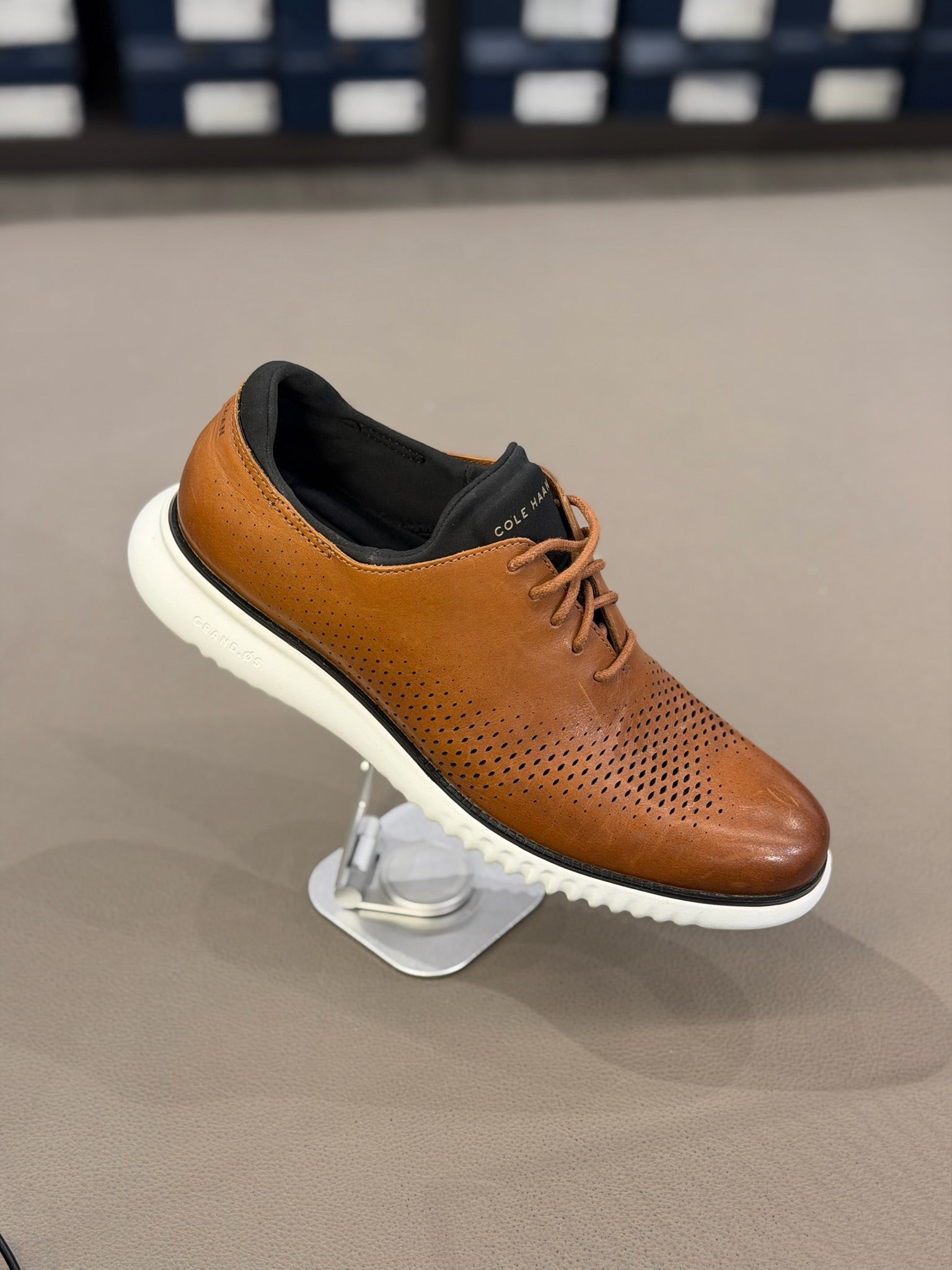 Men's ZERØGRAND Remastered Stitchlite Wingtip Oxfords British Tan/Ivory