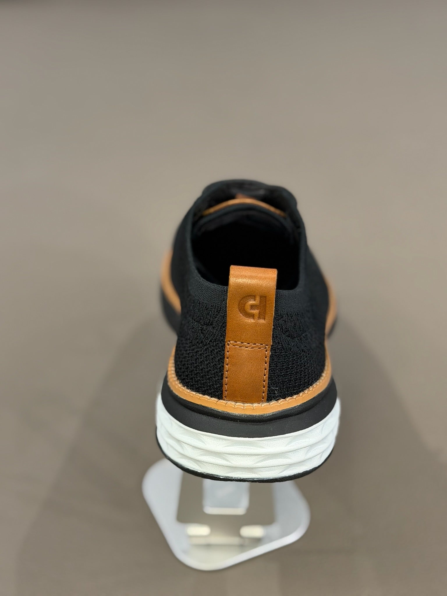 Men's Natural Grand Hurrion Stitchlite Wingtip Oxford Black