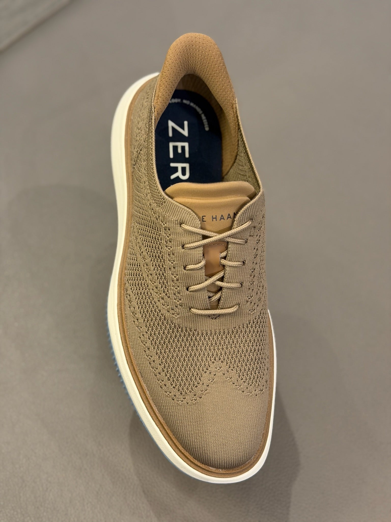 Men's Grand Phaze Stitchlite™ Quick-On Oxfords Dark Beige