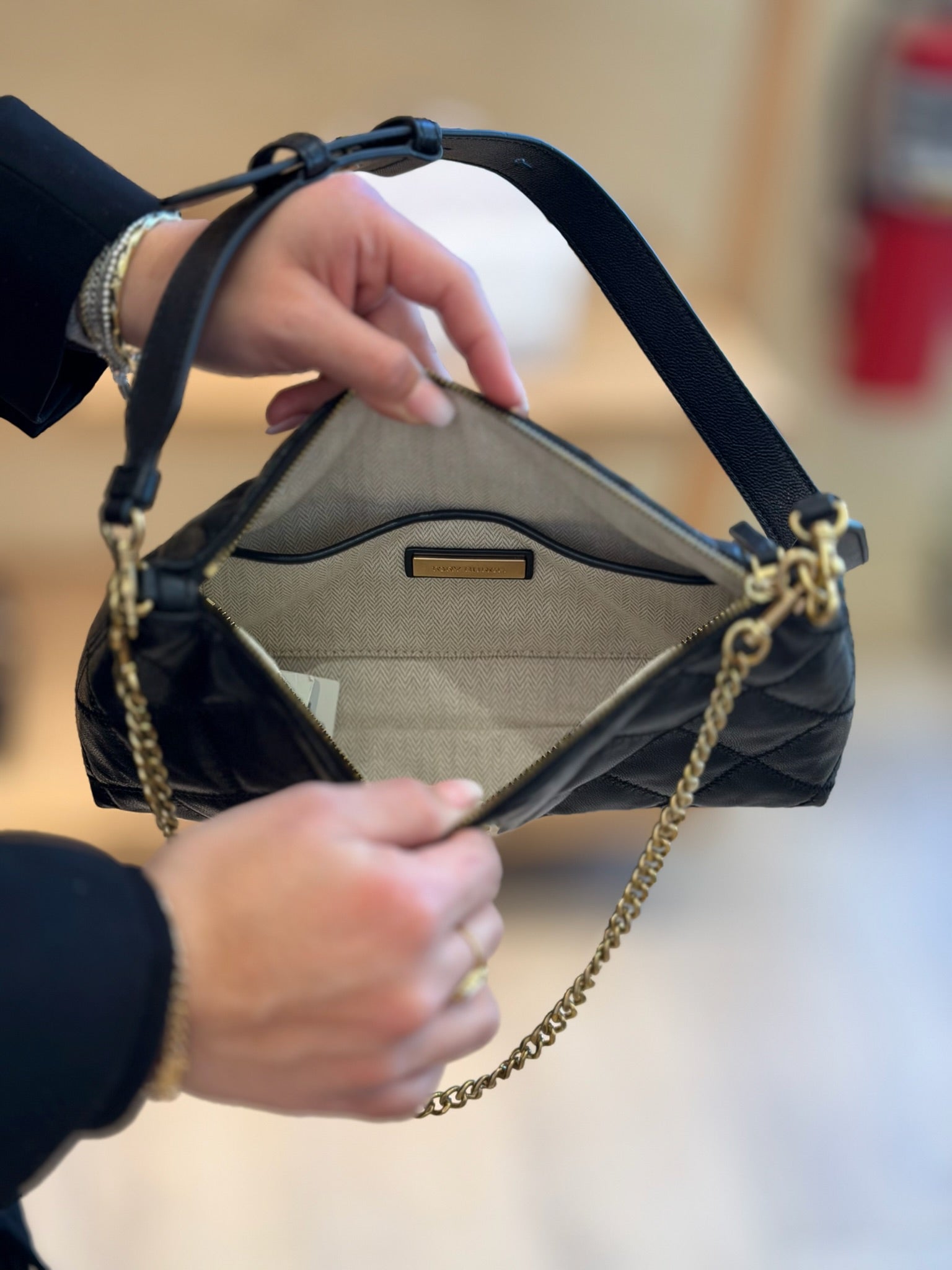 Willa Zip Shoulder Bag