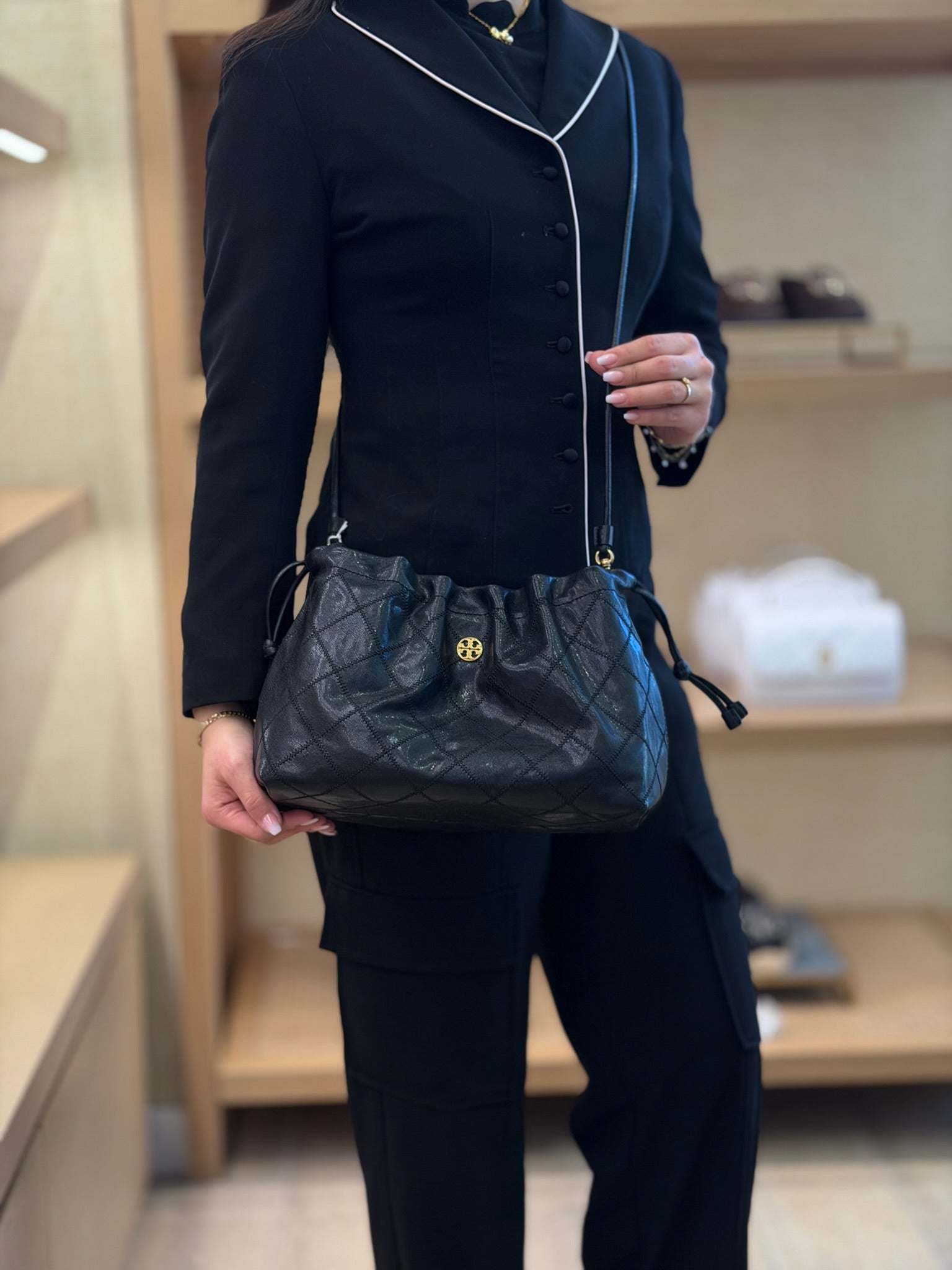 Willa Large E/W Drawstring Bag