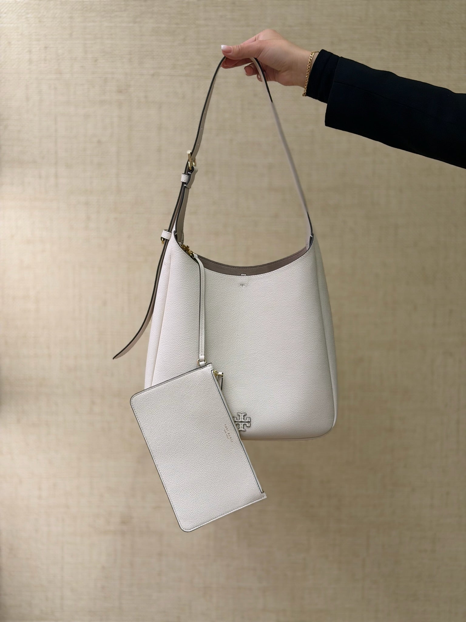 Thea Slouchy Shoulder