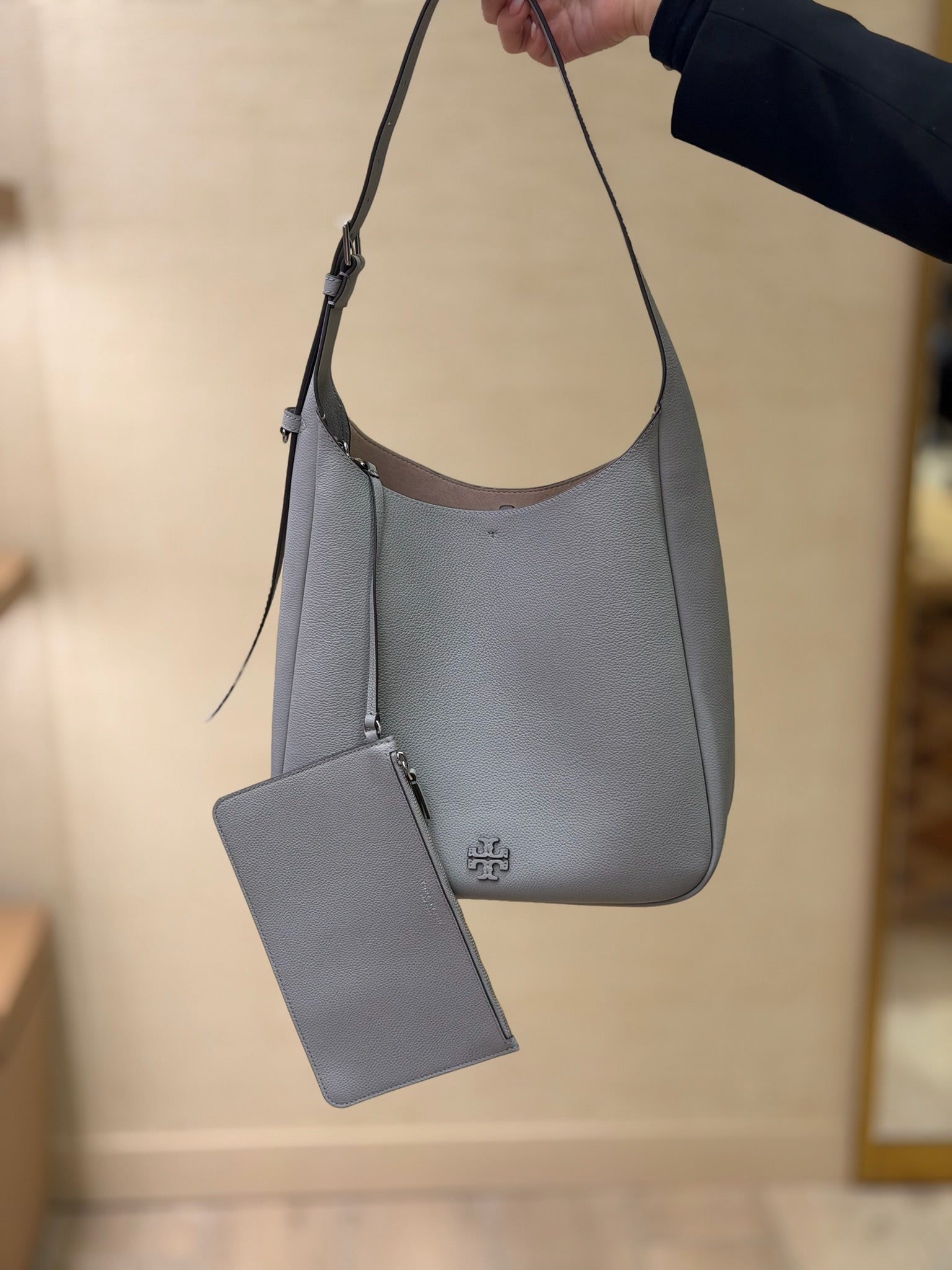 Thea Slouchy Shoulder