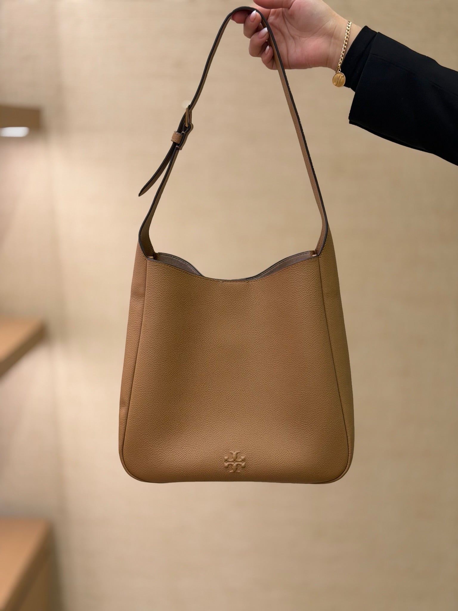 Thea Slouchy Shoulder