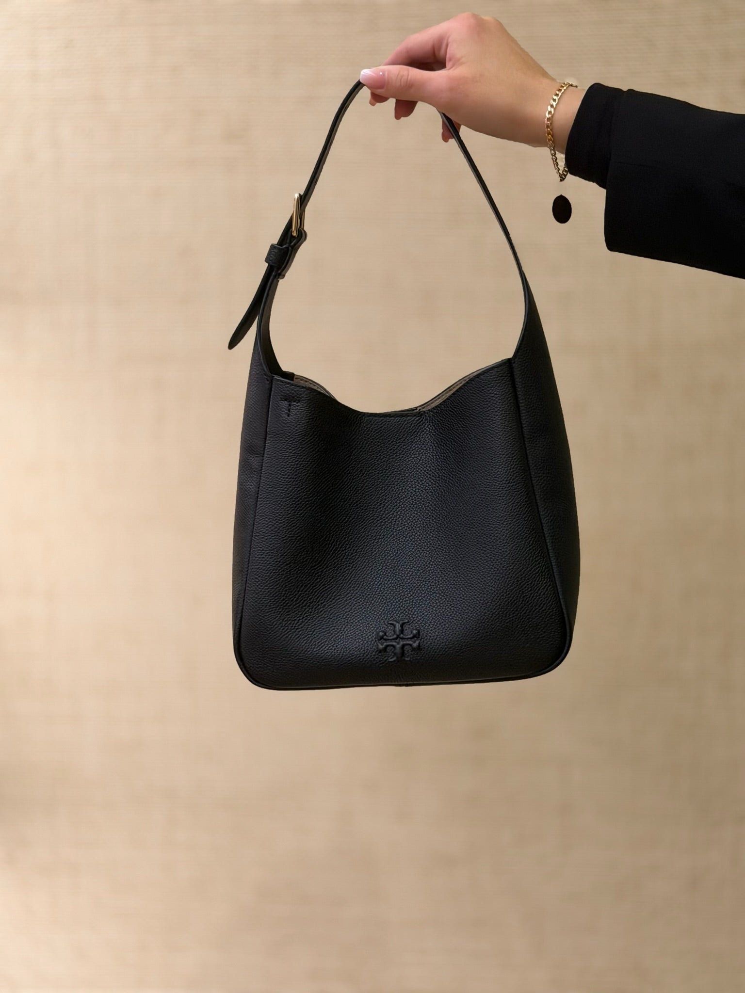 Thea Slouchy Shoulder