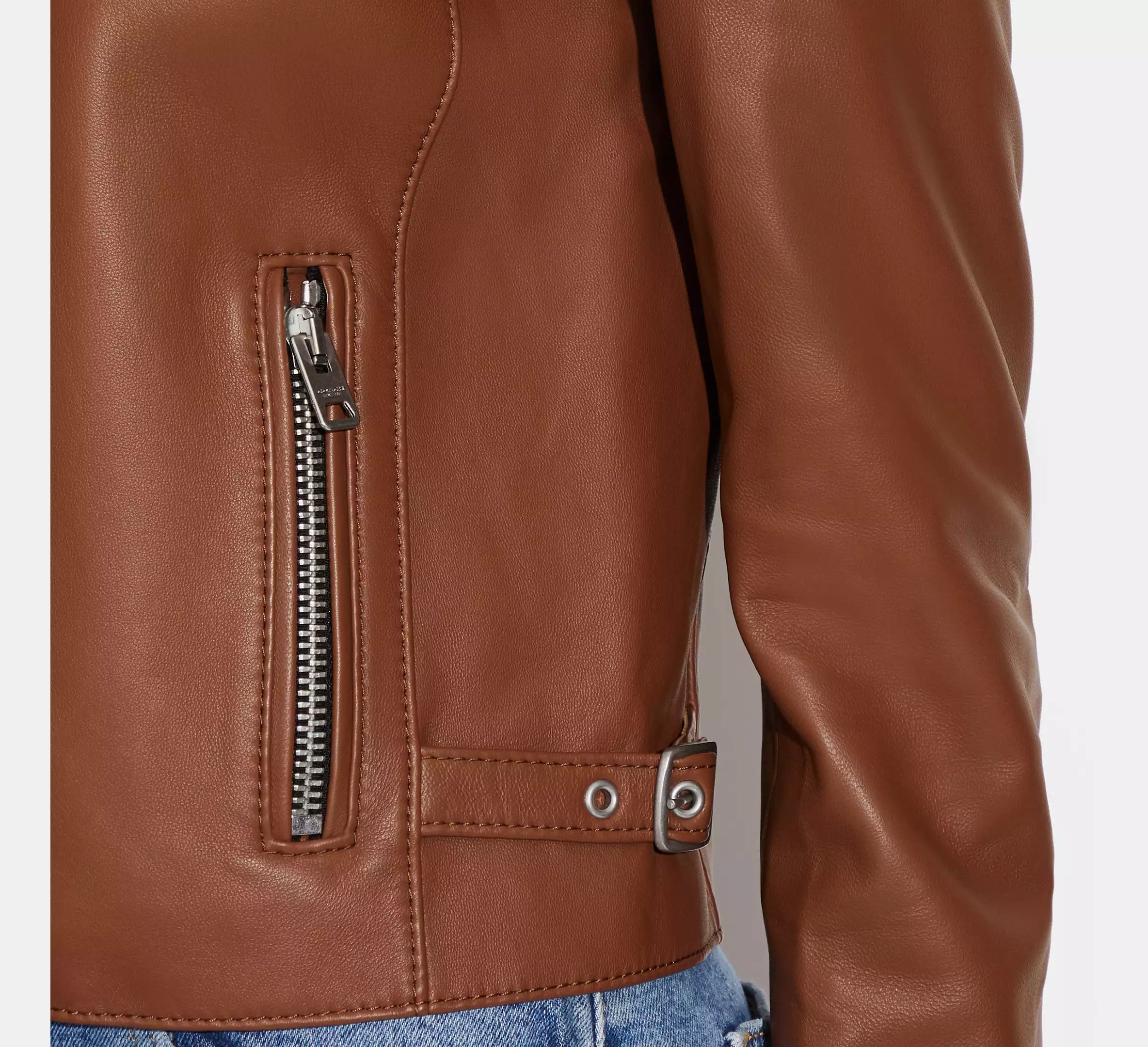 Saddle