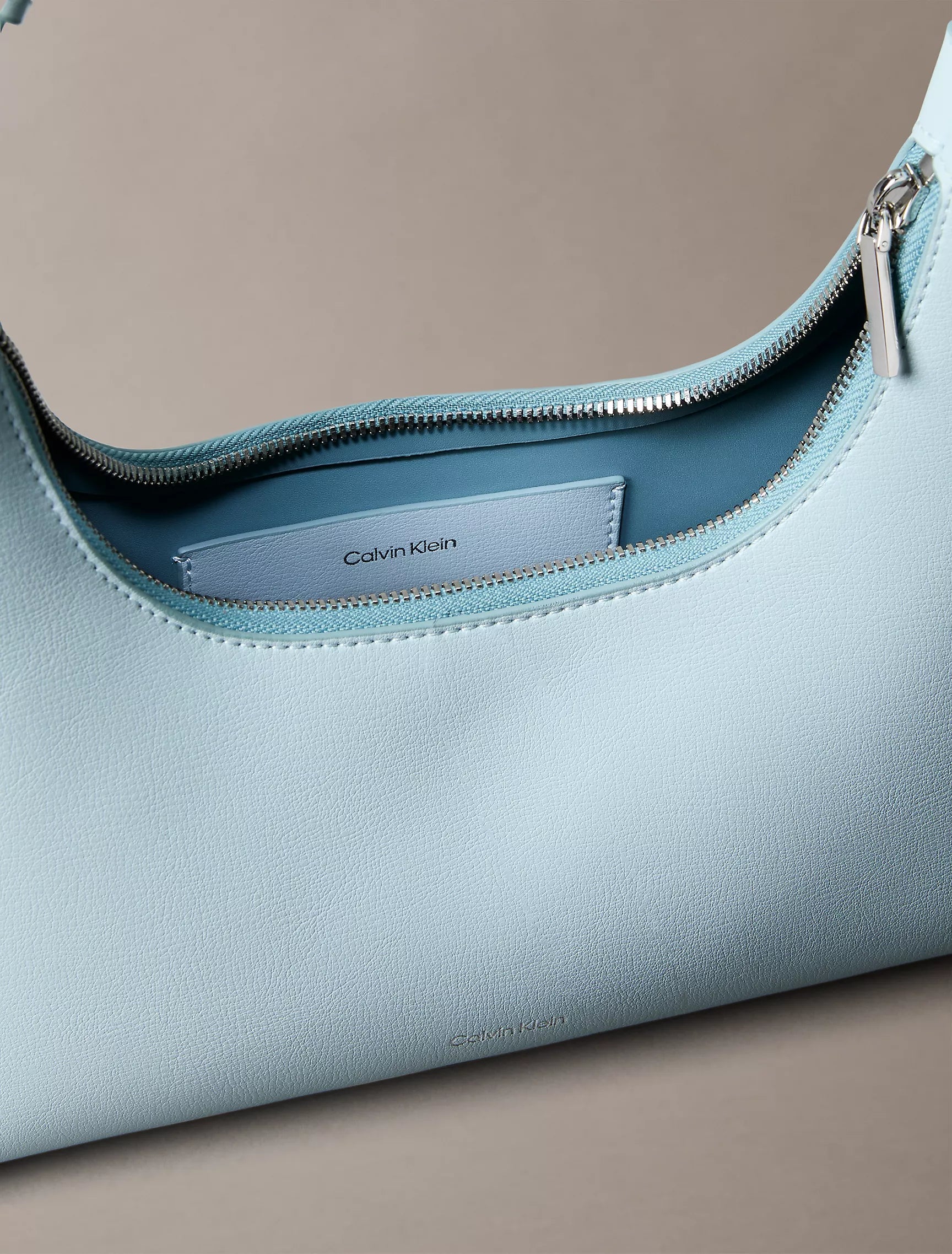 Palest Blue/Smoke Blue