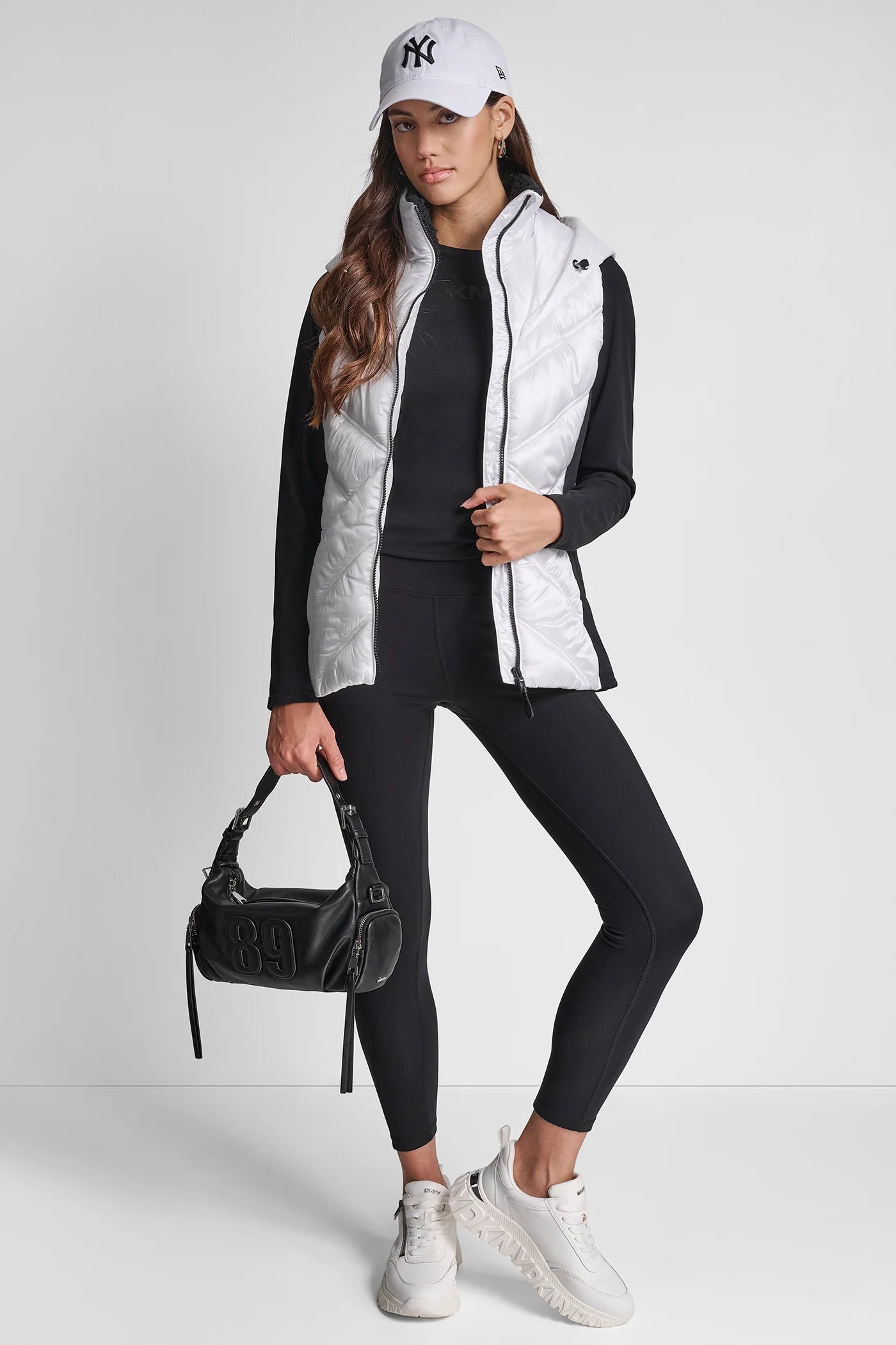 white/_black