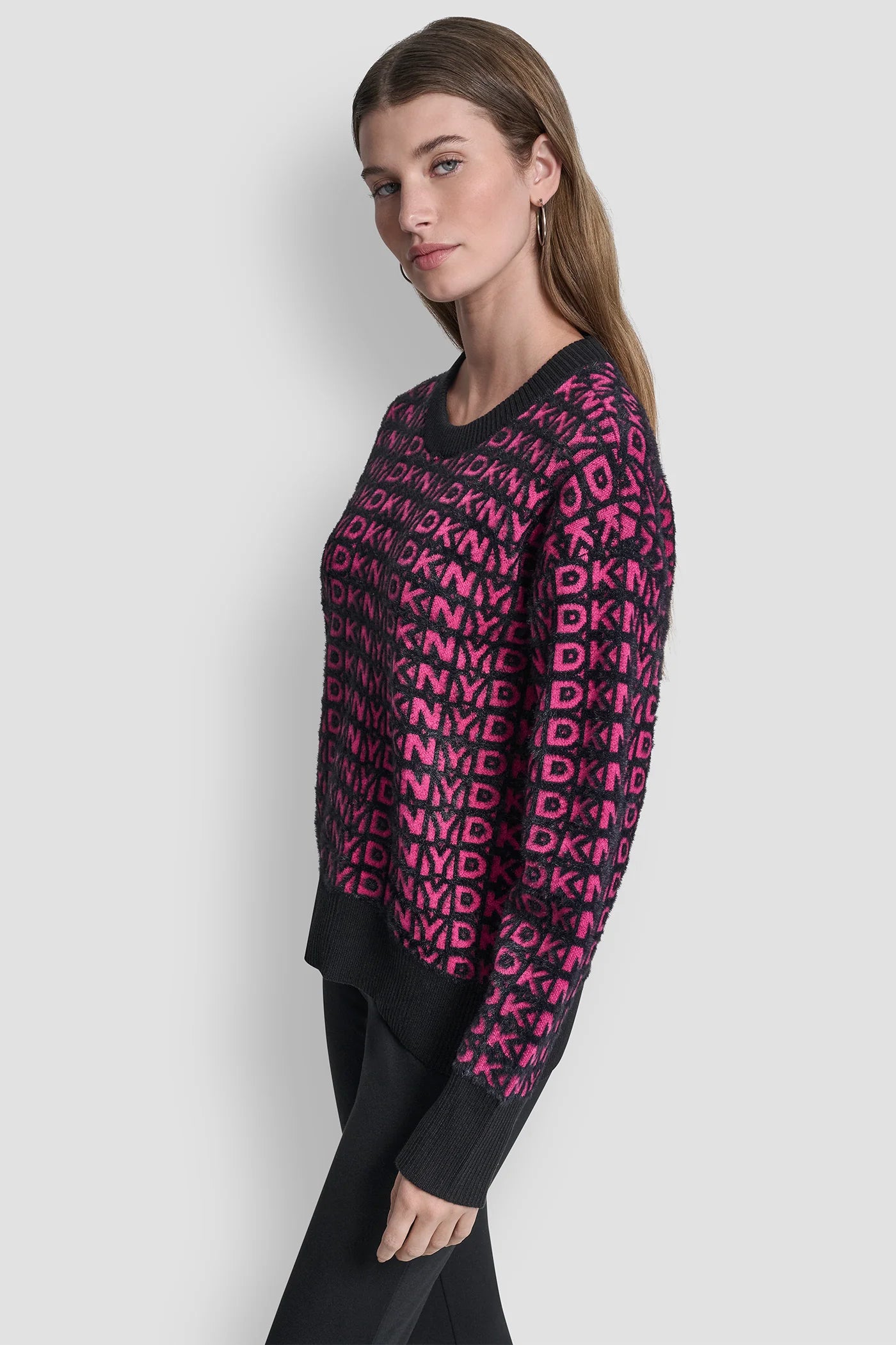 black/fuschsia