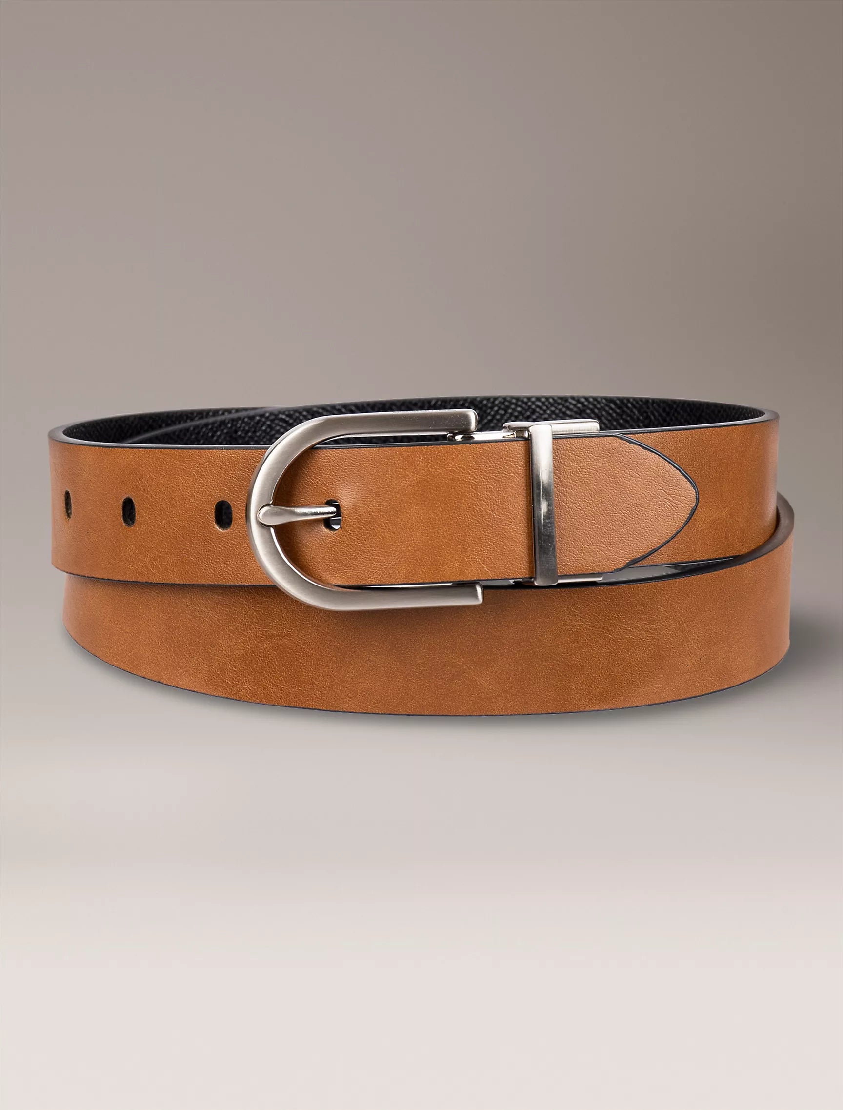 Saddle/Black