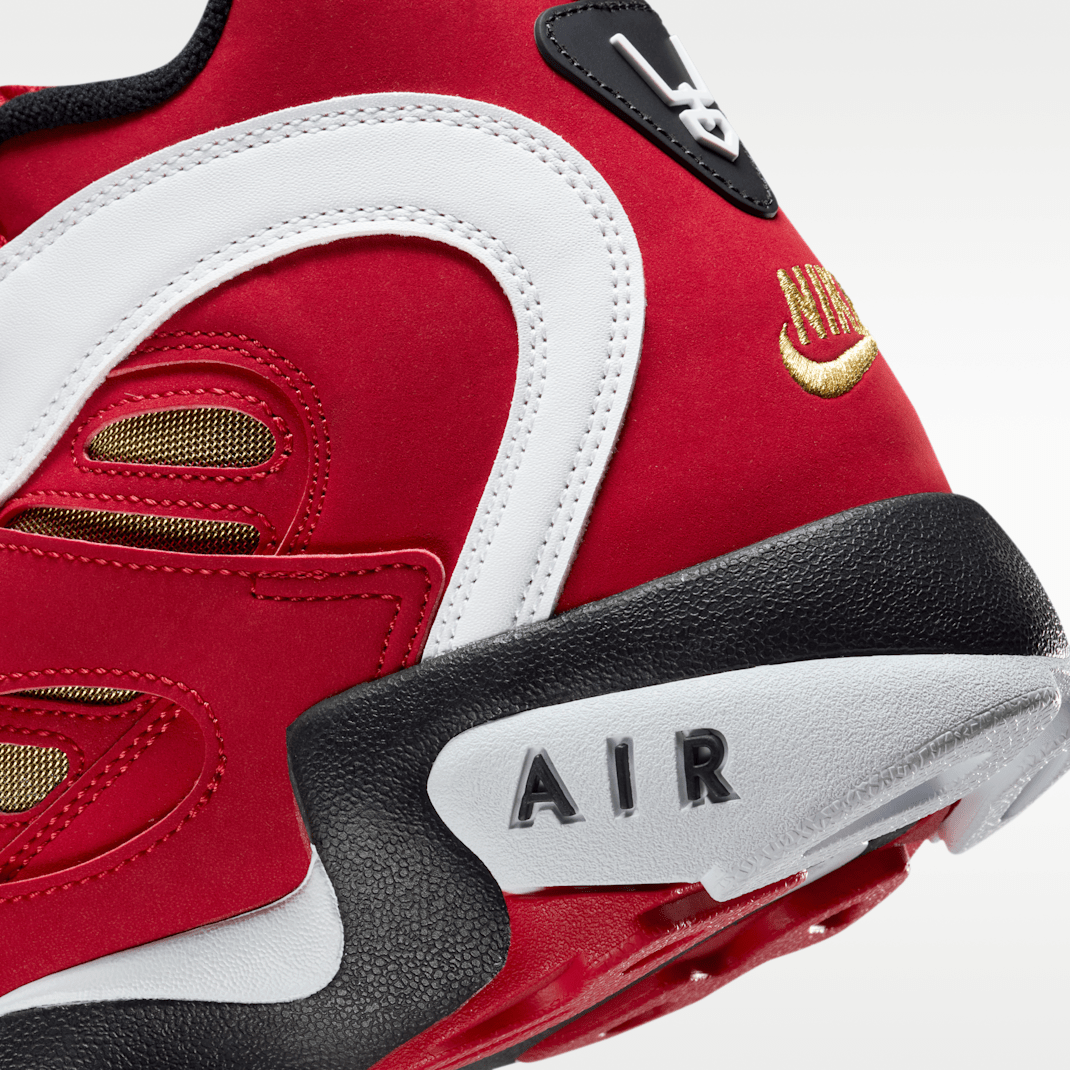 Prime Red/Black/Metallic Gold/White