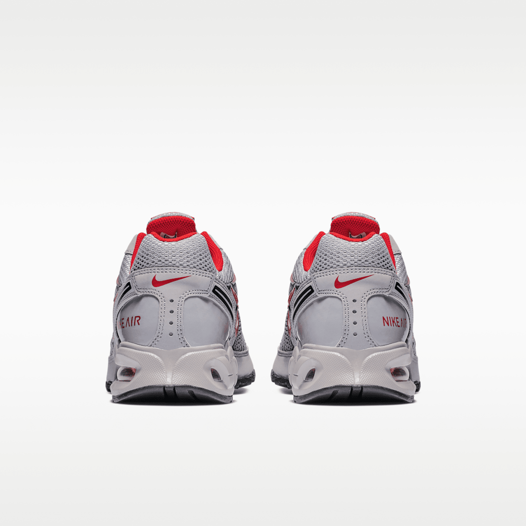 Atmosphere Grey/Black/University Red