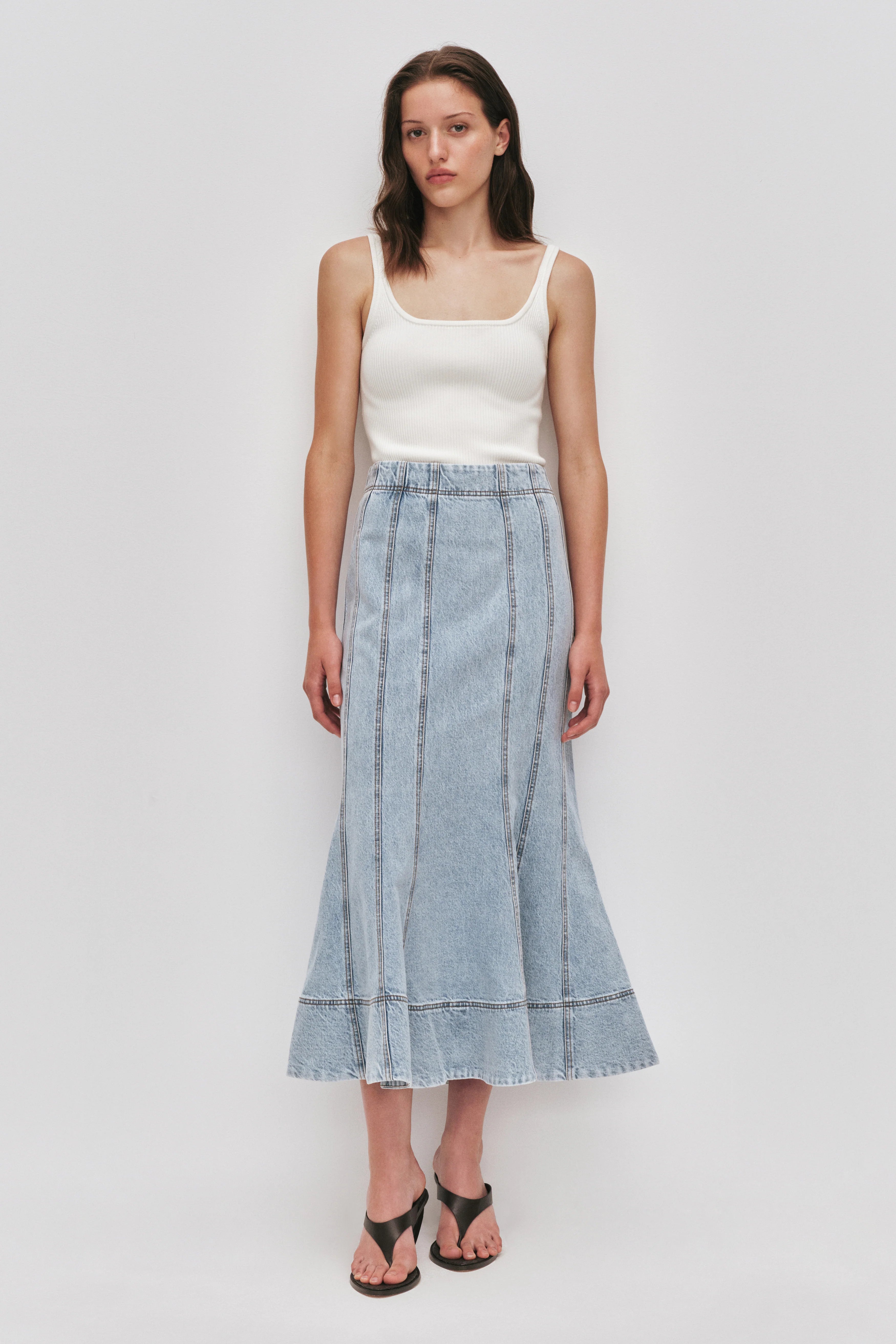 LIGHT WASH BLUE