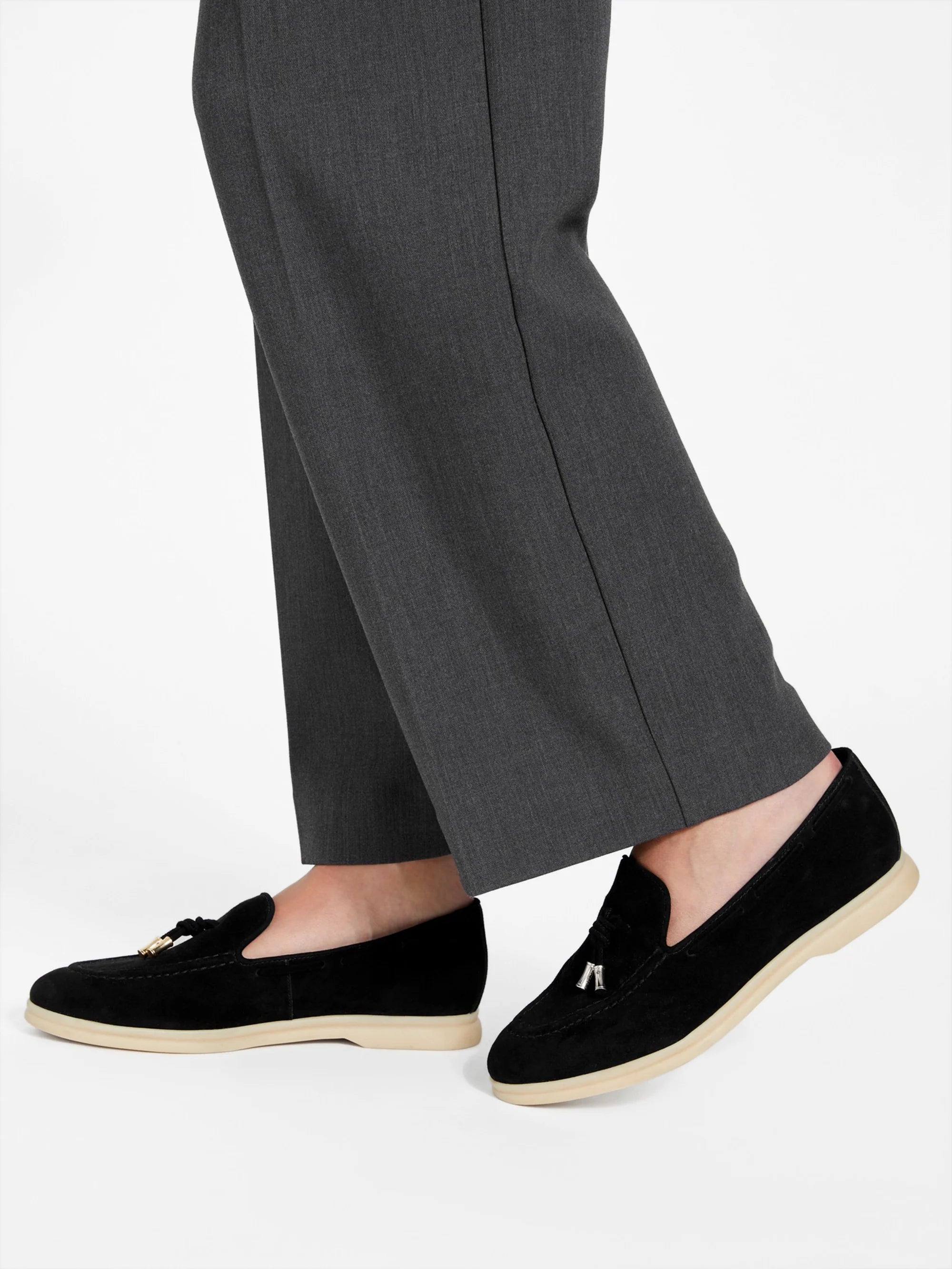 Black 001