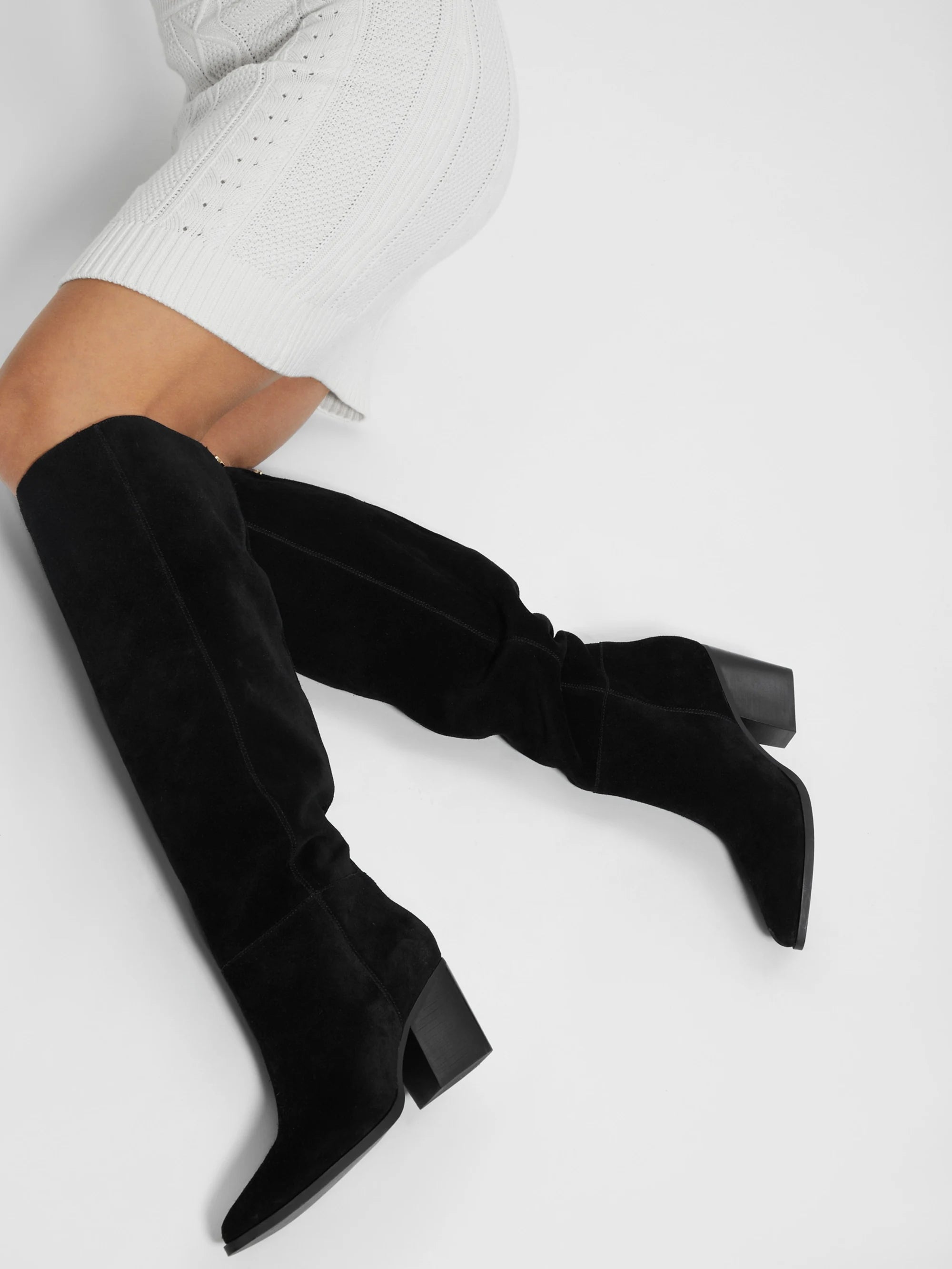 Black 001