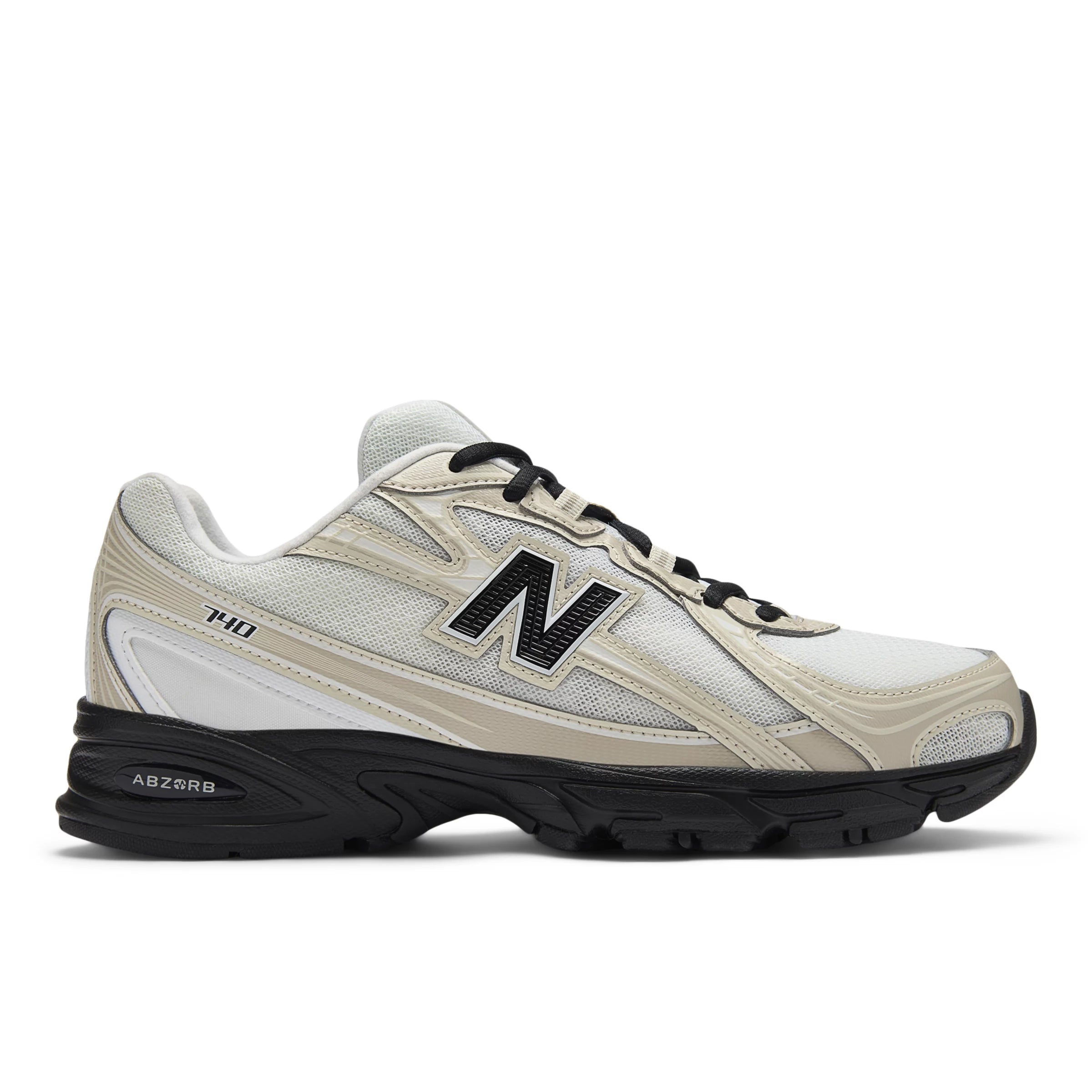 Timberwolf With White