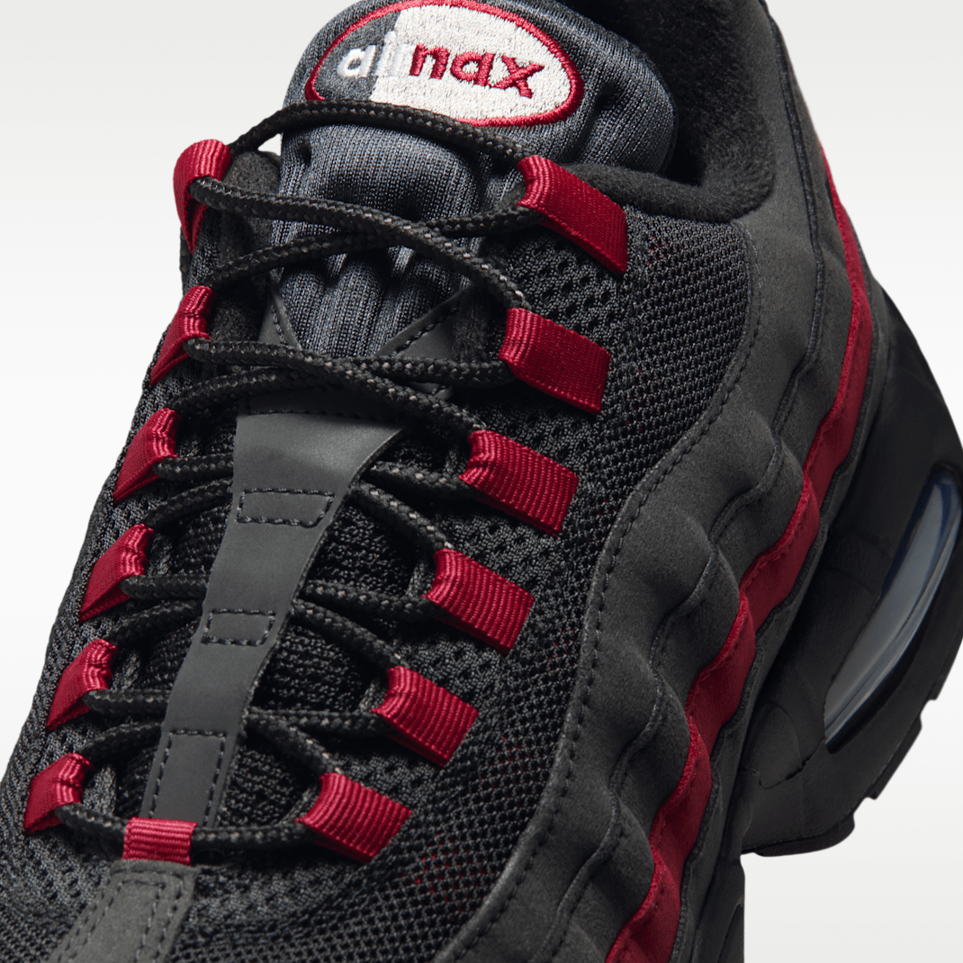 Black/Team Crimson/Wolf Grey/Black