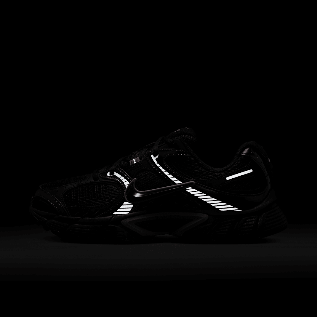 Black/Dark Smoke Grey/Pink Blast/Black
