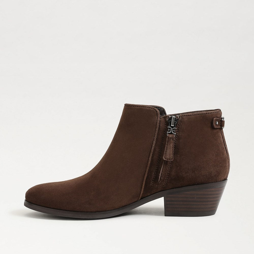Mustang Brown Suede