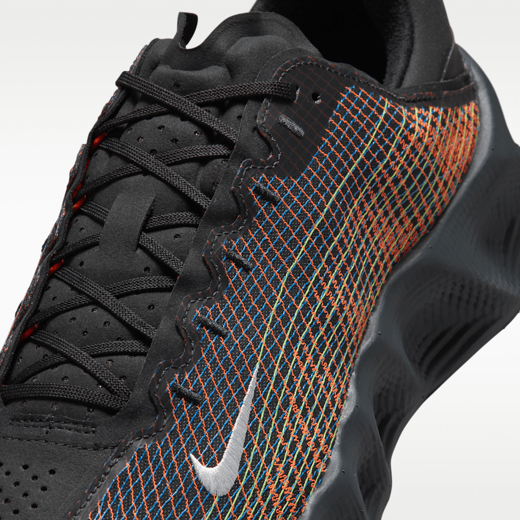 Black/Iron Grey/Lava Glow/Summit White
