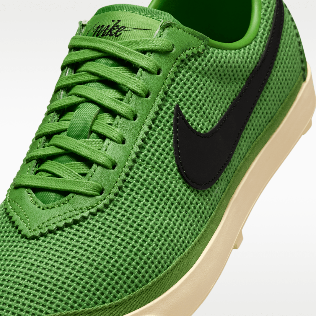 Chlorophyll/Muslin/Black
