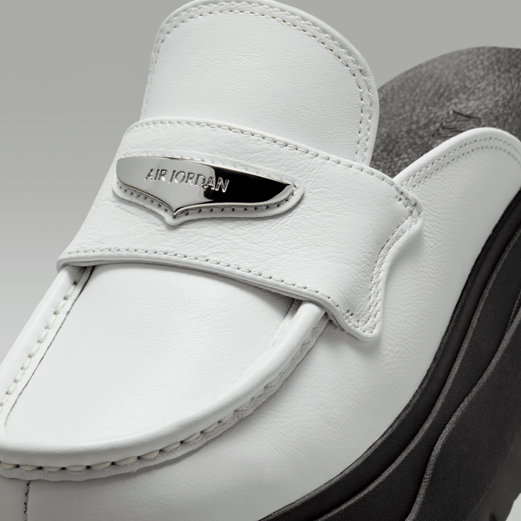 Summit White/Black/Metallic Silver
