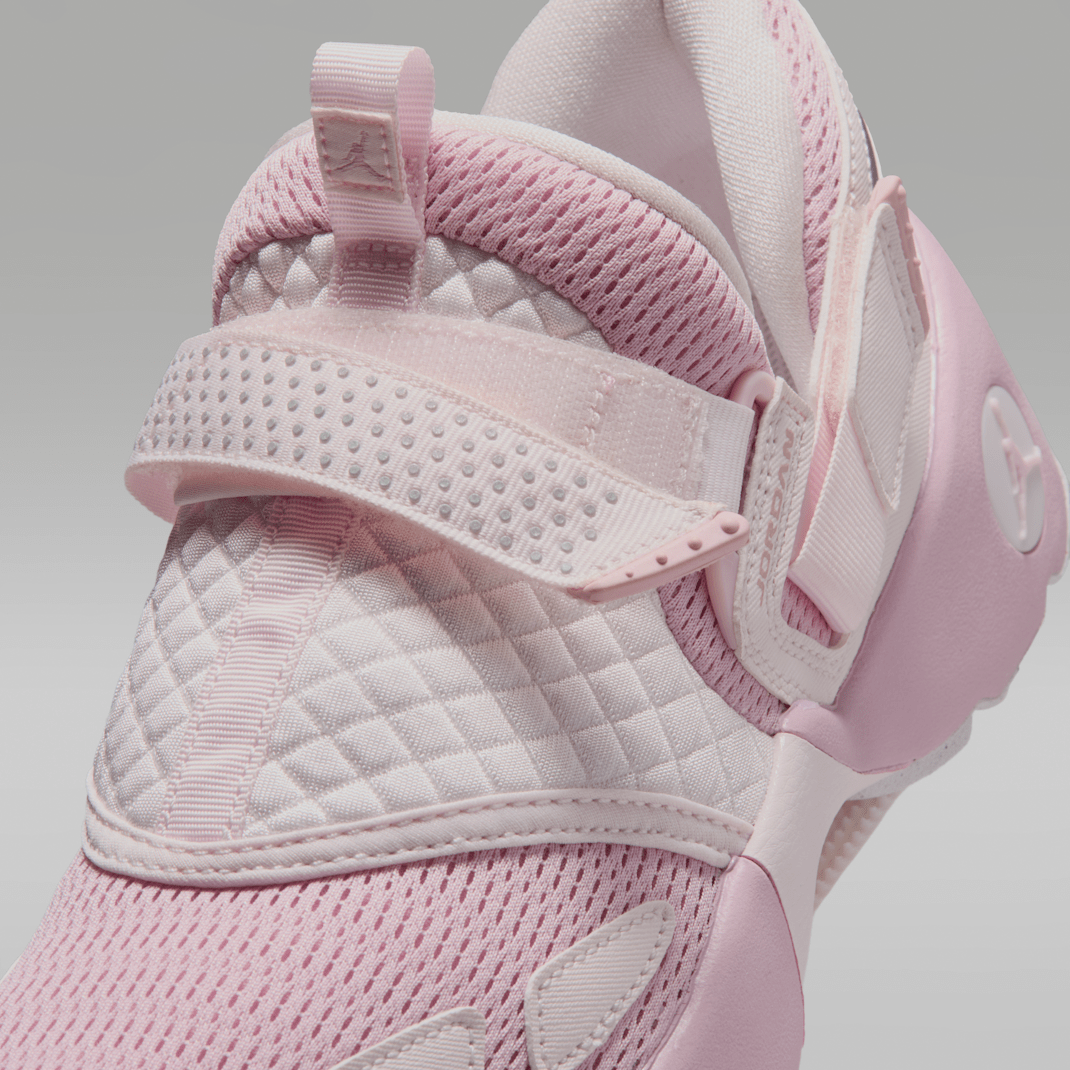 Iced Carmine/Pearl Pink/Reflective Silver/Iced Carmine