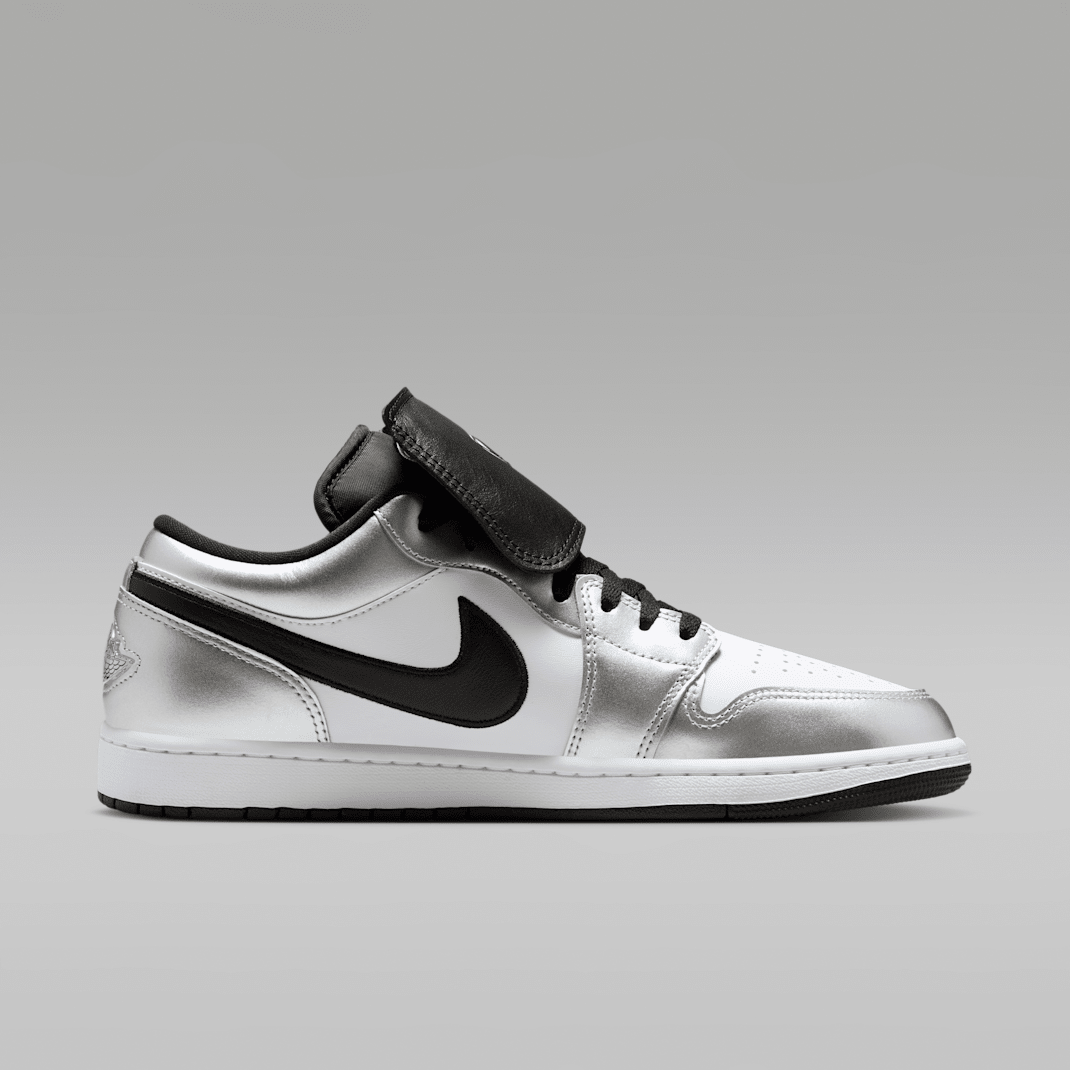 White/White/Metallic Silver/Black 2