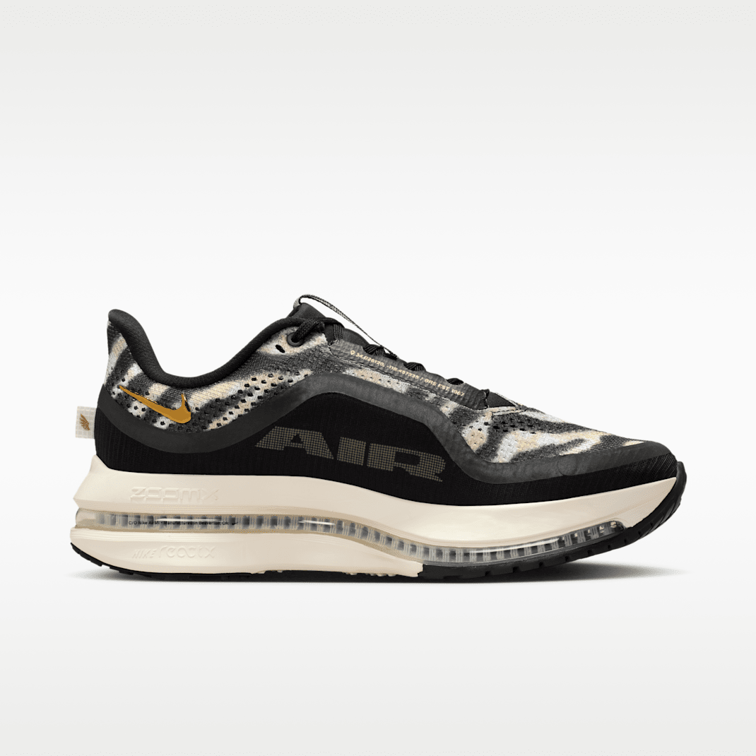 Black/Phantom/Dark Hazel/Metallic Gold