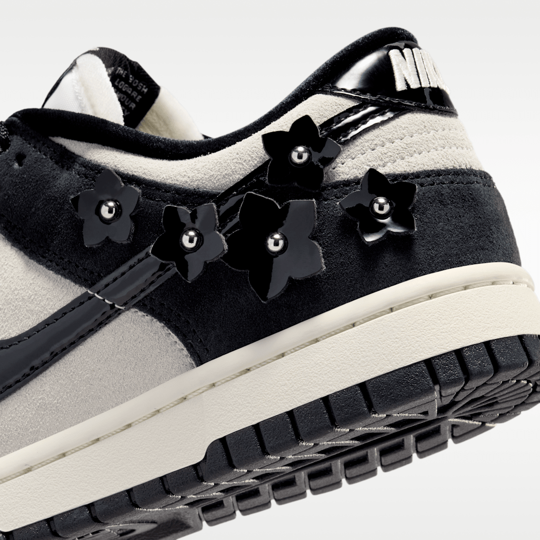 Black/Sail/Black