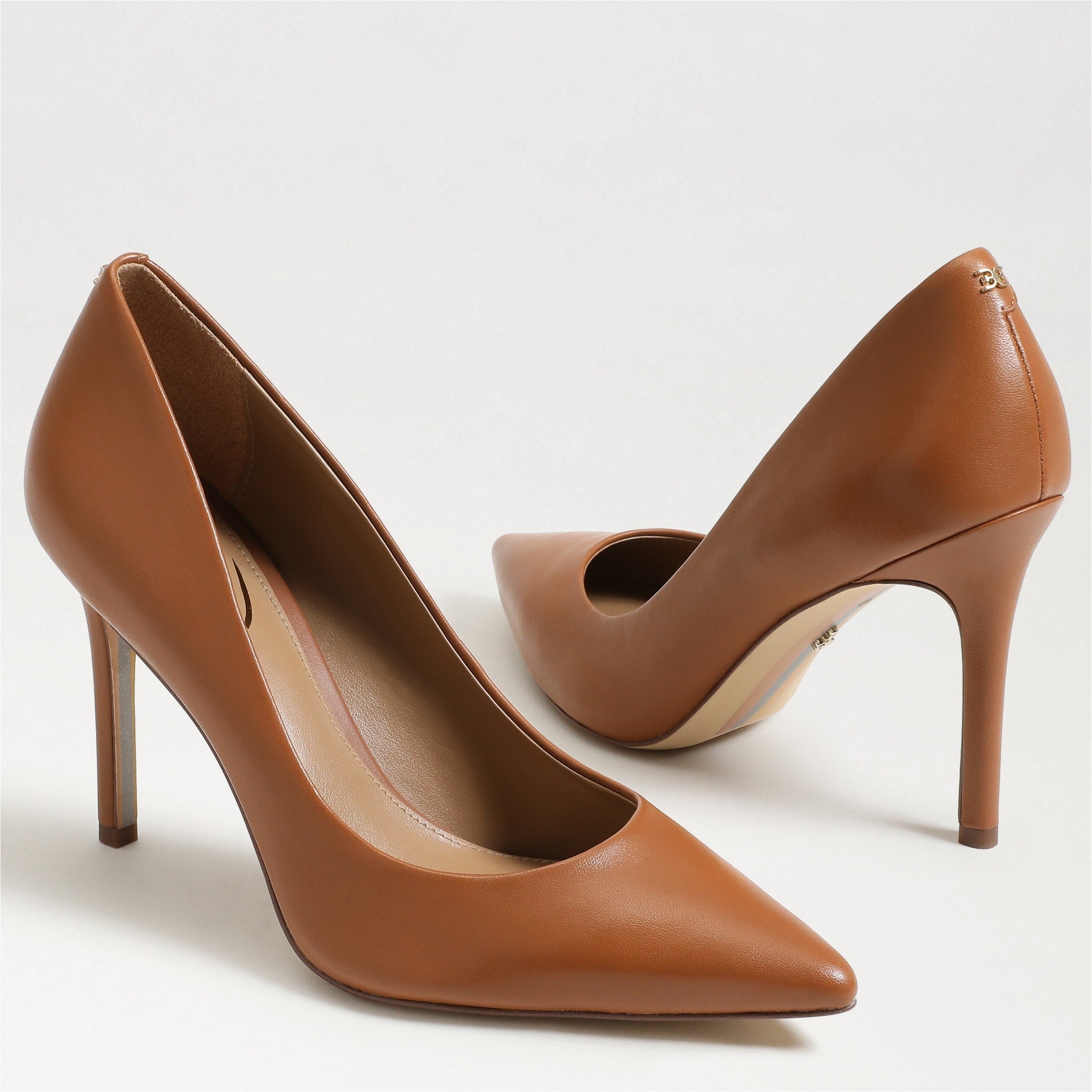 Saddle