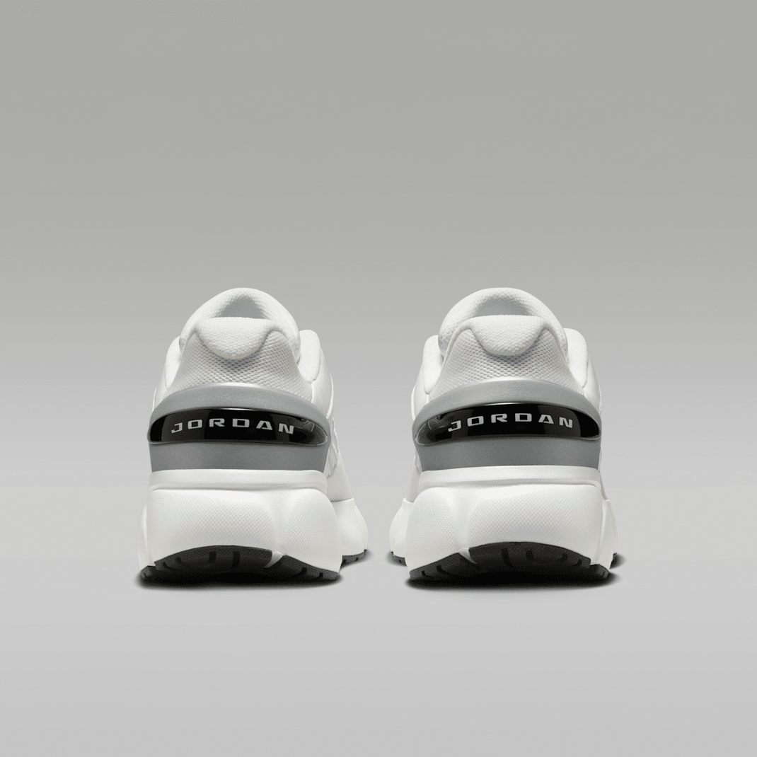 Summit White/Metallic Silver/Black