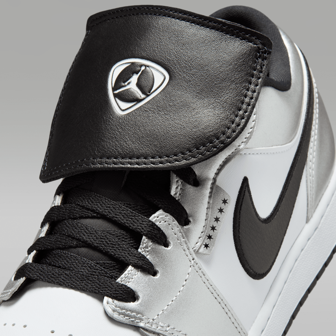 White/White/Metallic Silver/Black 2