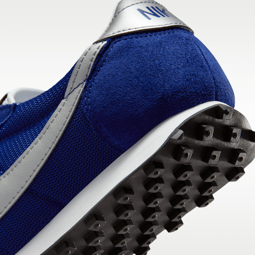Deep Royal Blue/Summit White/Black/Metallic Silver