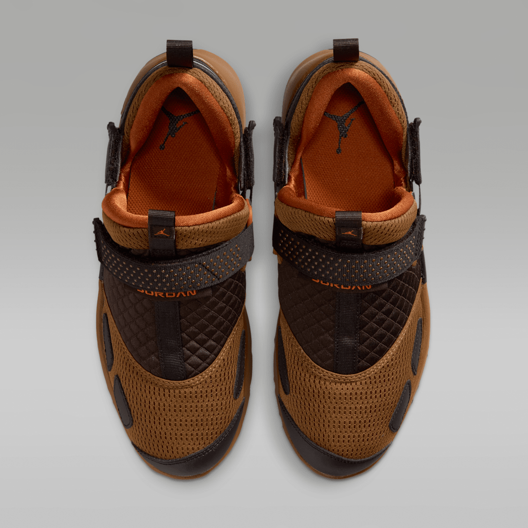 Light British Tan/Reflective Silver/White/Desert Orange