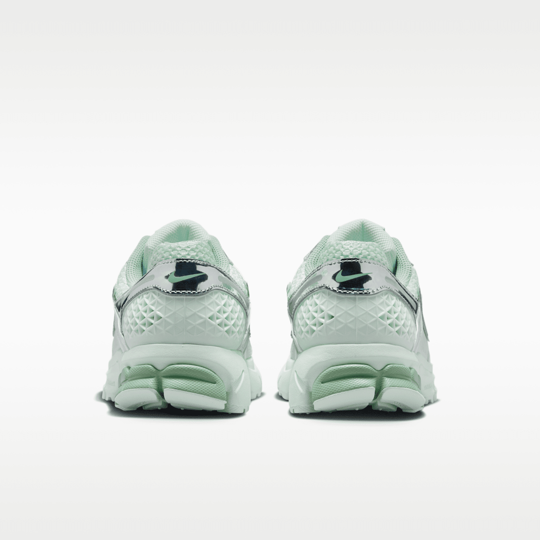 Barely Green/Steam/Spruce Aura/Metallic Silver