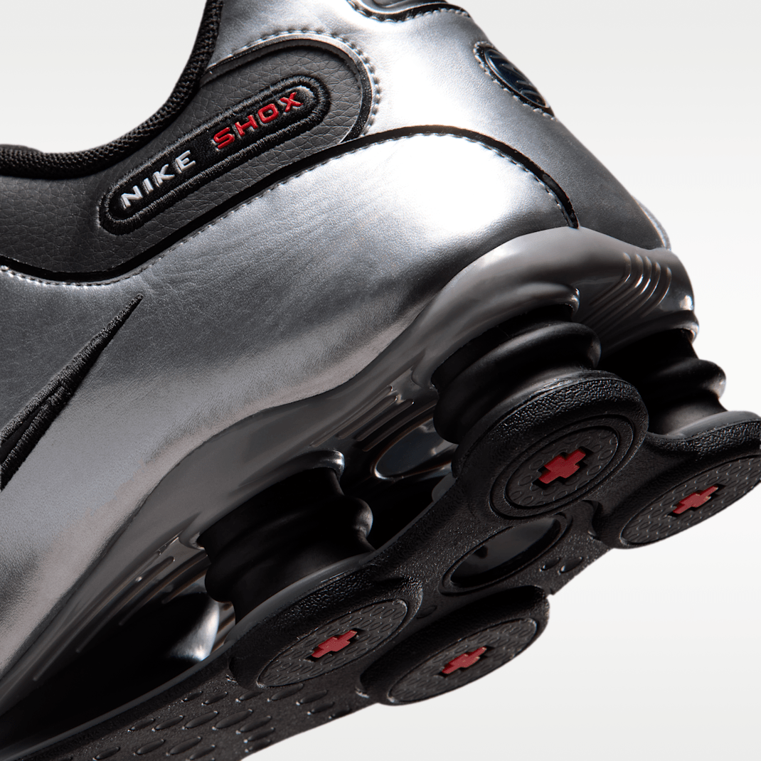 Black/Metallic Silver/University Red/Black