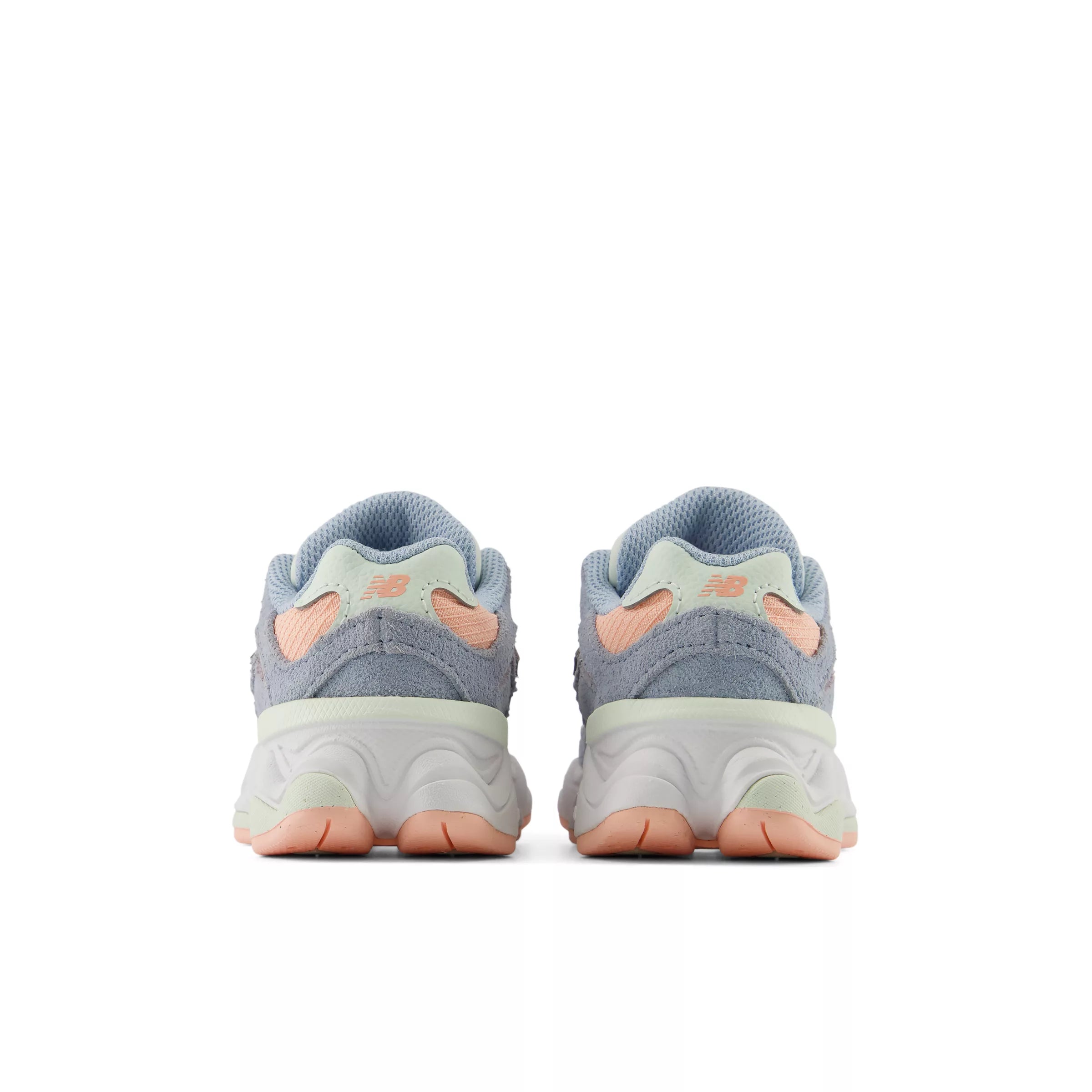 Mint Water With Light Arctic Grey