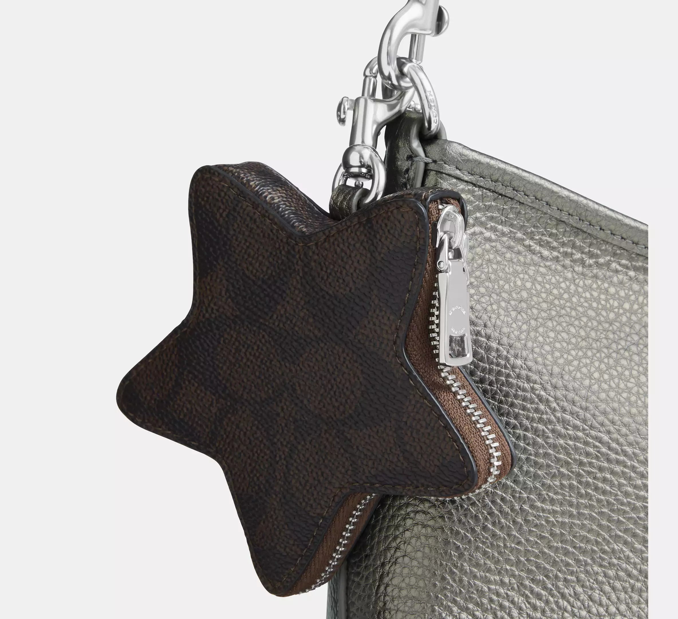 Silver/Metallic Graphite/Walnut