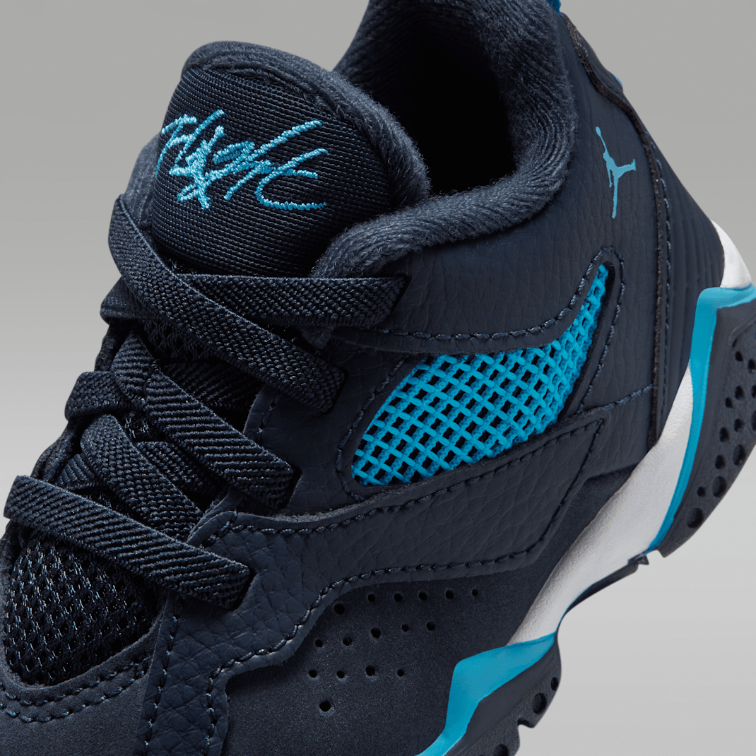 Obsidian/White/Dark Powder Blue