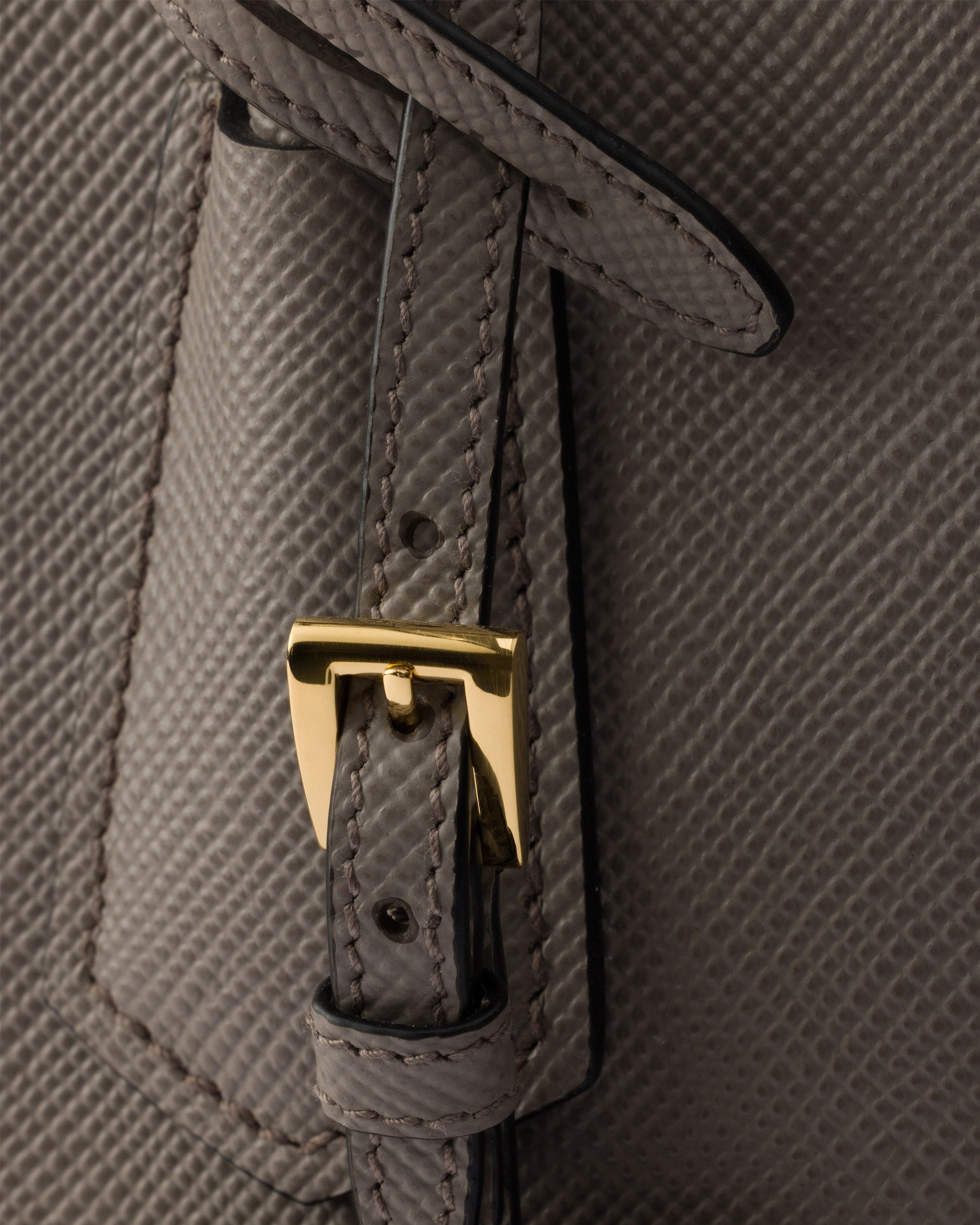 Arcilla/Negro