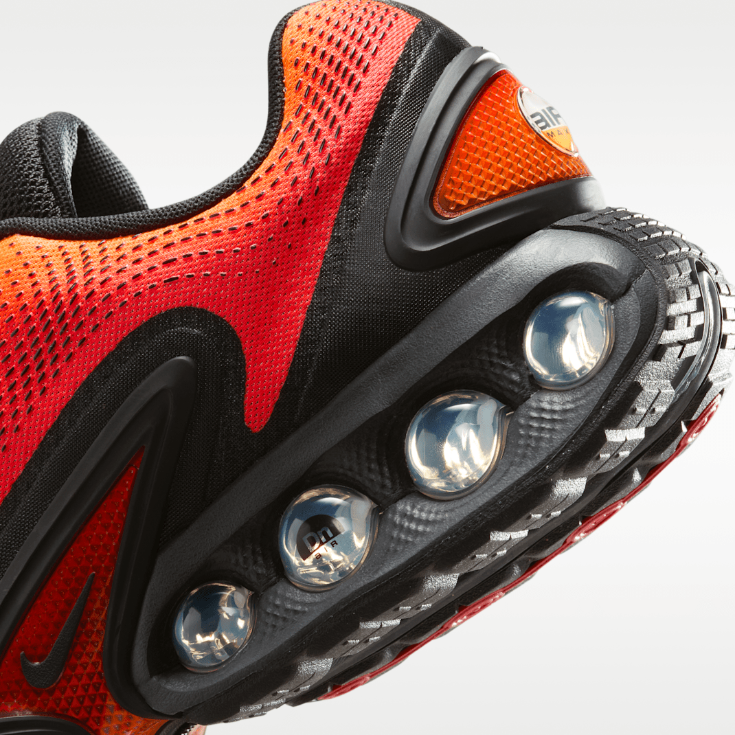 Total Orange/Bright Crimson/Dark Smoke Grey/Black